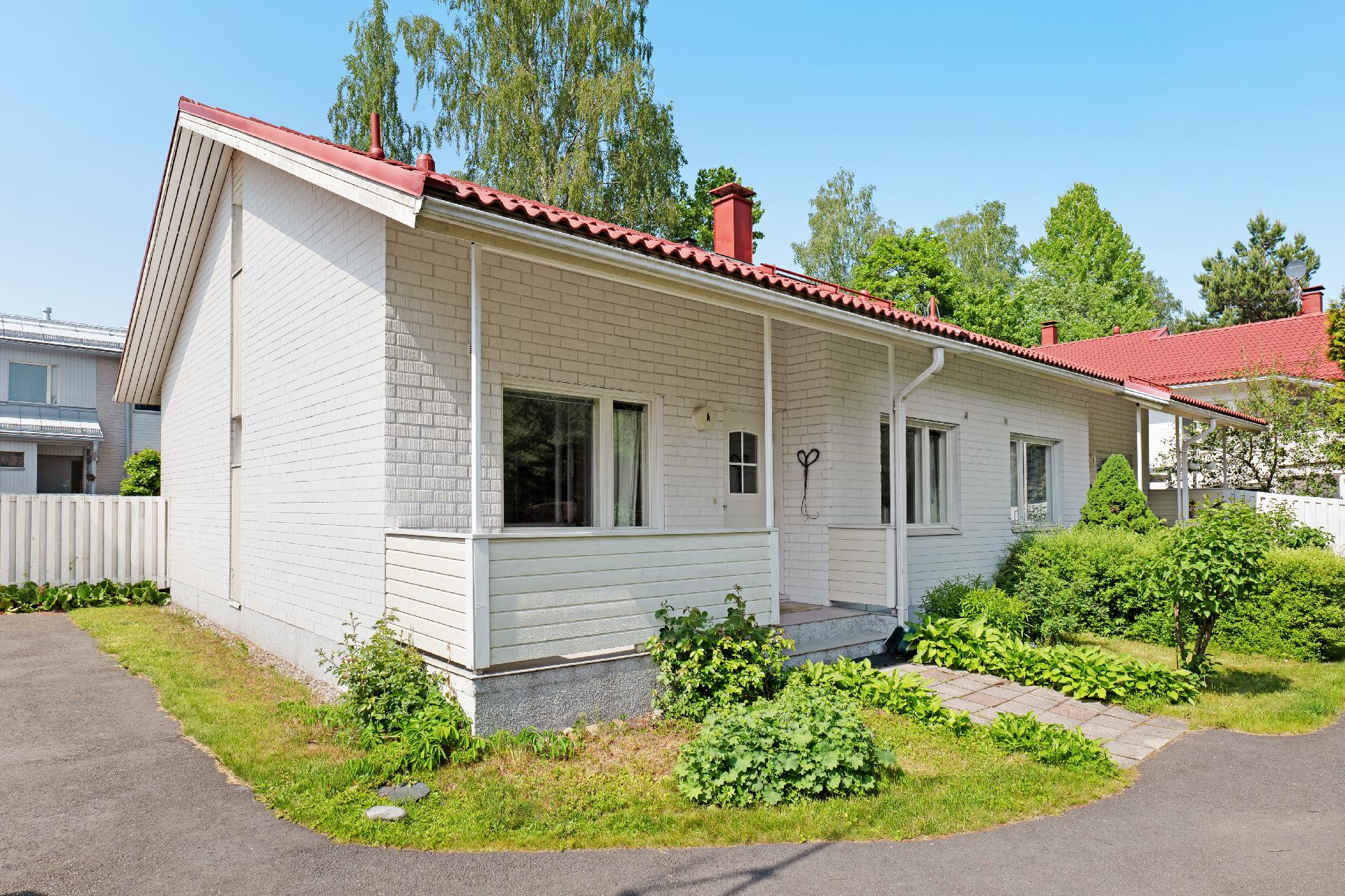 Maununnevantie 4, Maununneva, Helsinki