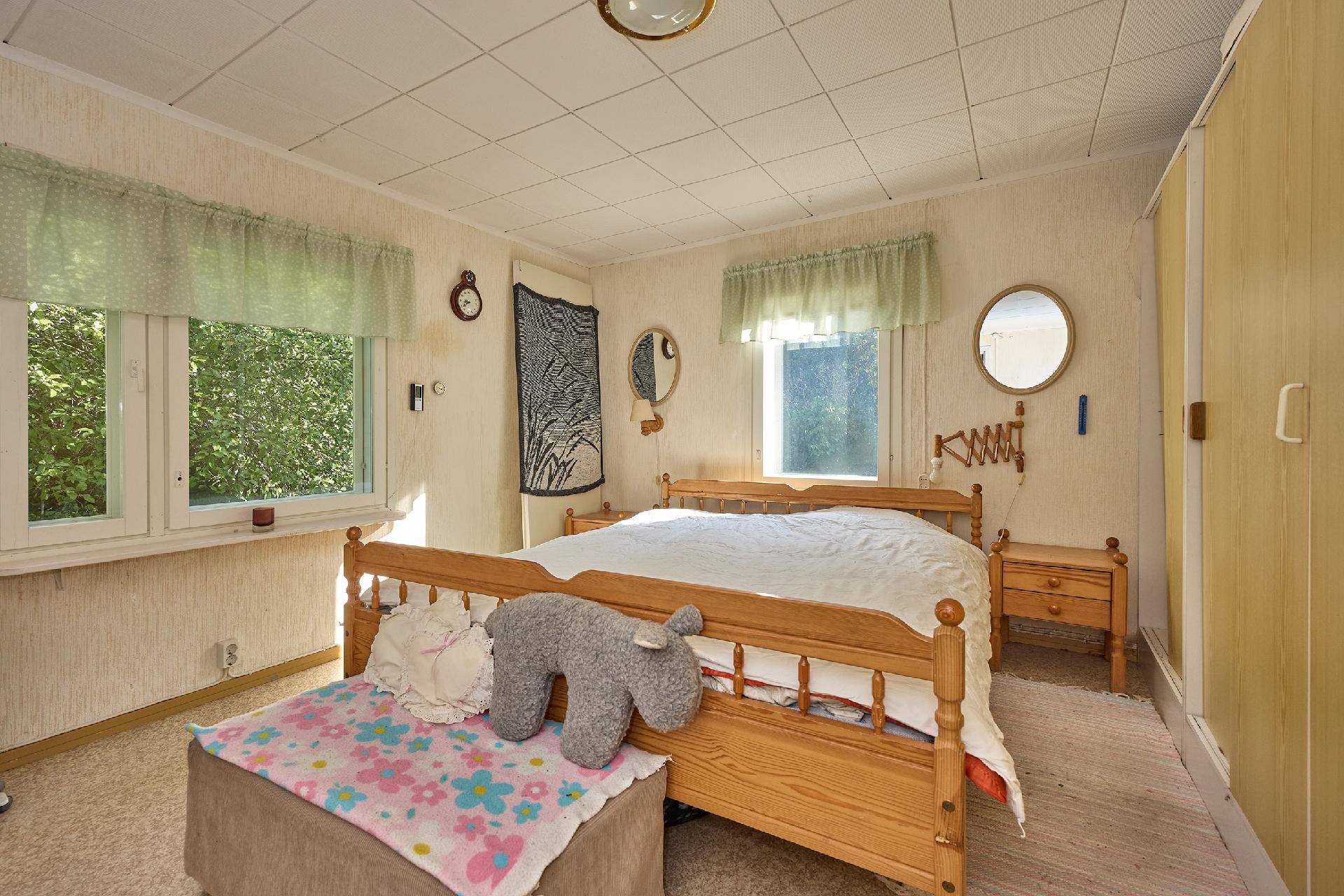 Isoniityntie 3, Pusula, Lohja