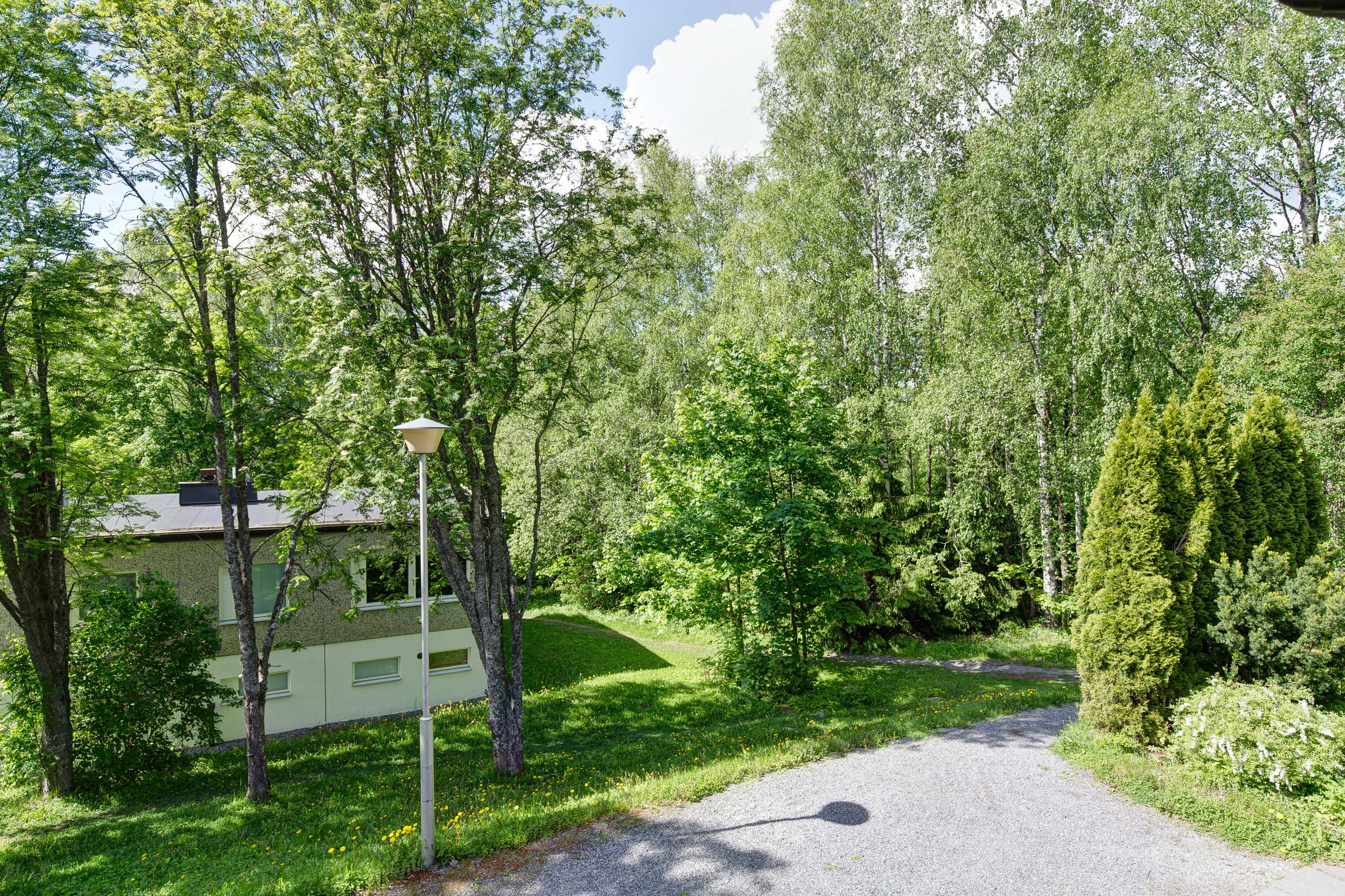 Vehreät näkymät parvekkeelta