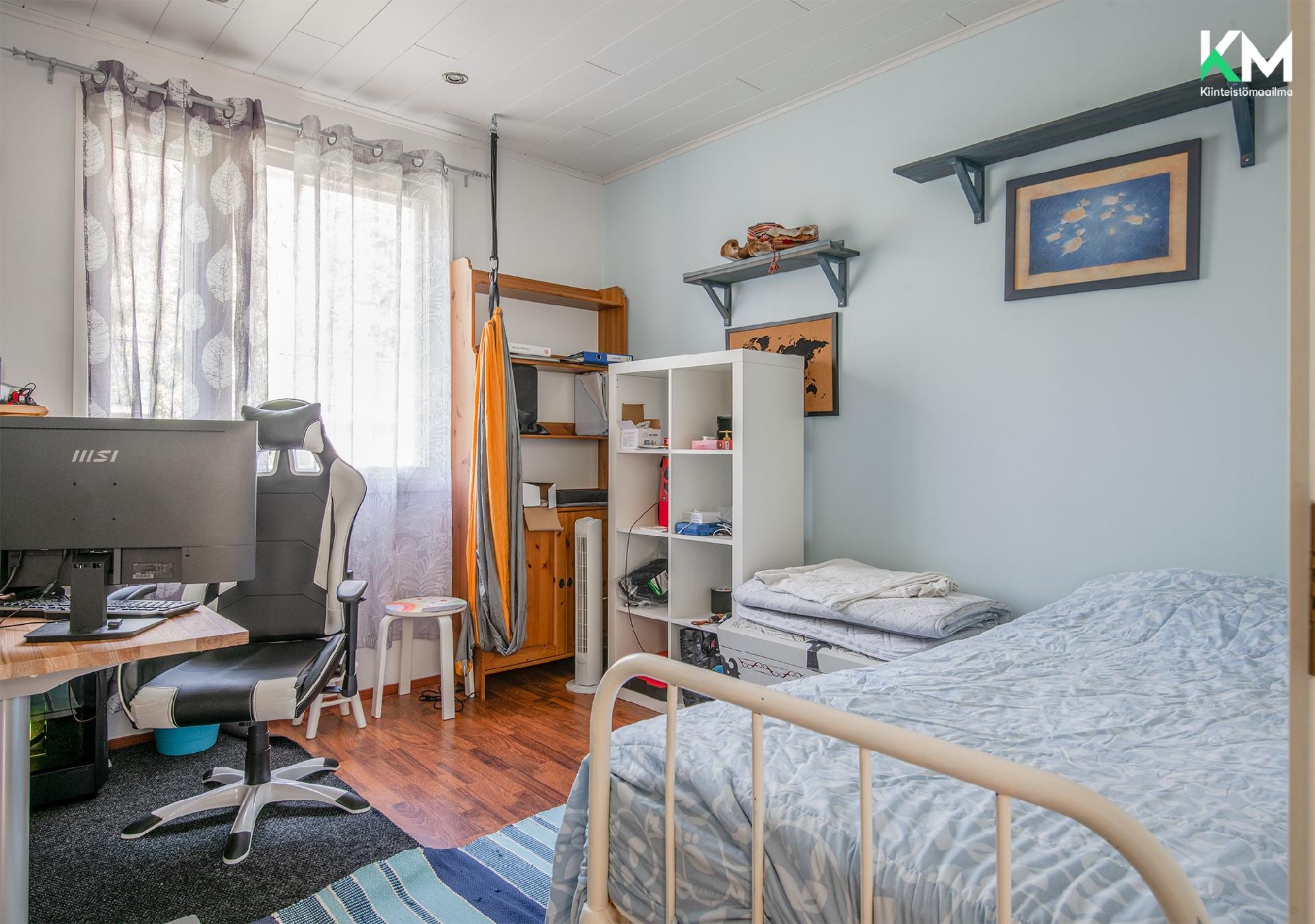 Luolavuorenpolku 13, Luolavuori, Masku