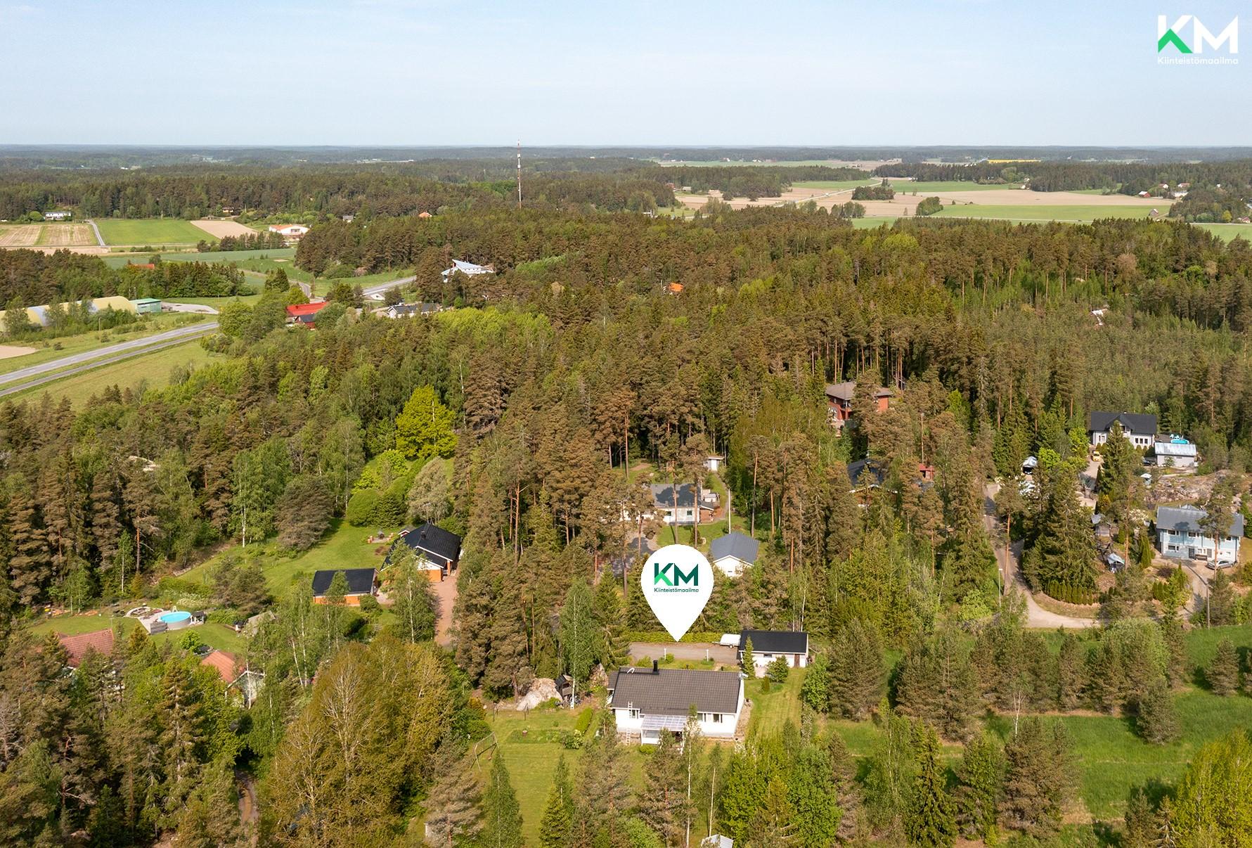 Luolavuorenpolku 13, Luolavuori, Masku