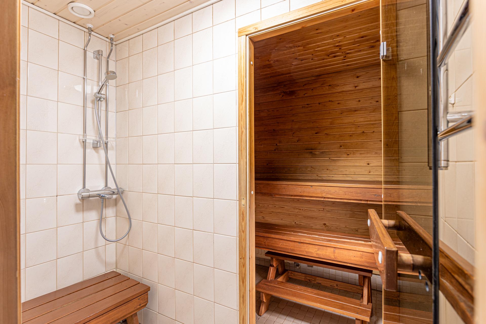 Hiihtäjäntie 3, Puijonlaakso, Kuopio