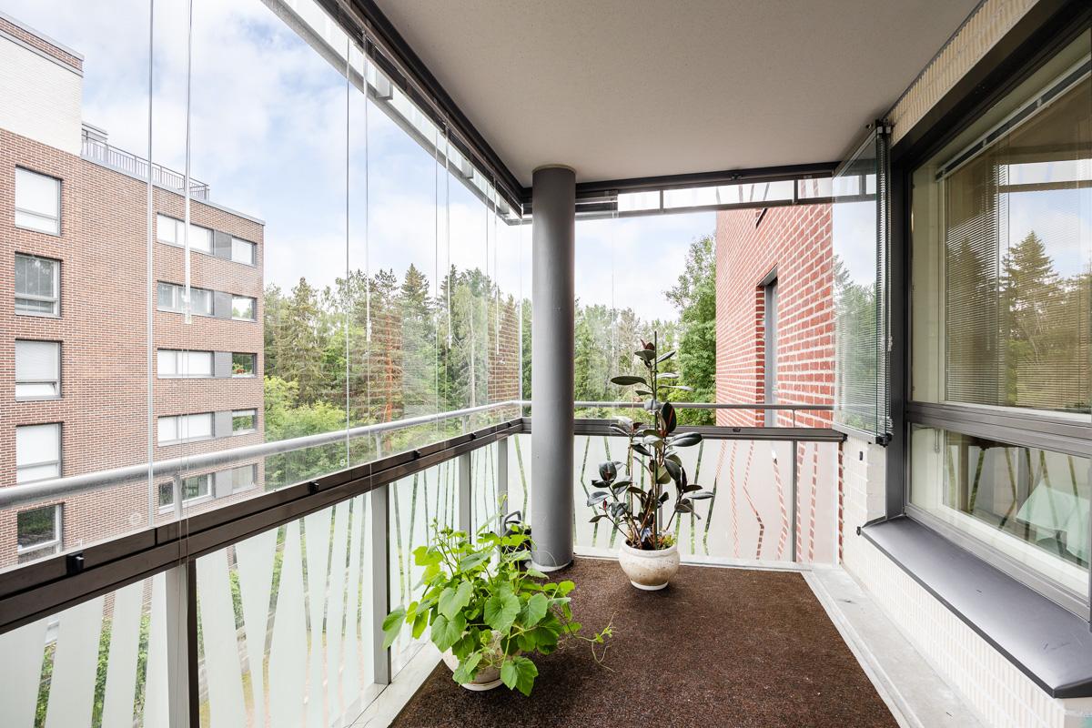 Kutomotie 12b, Pitäjänmäki, Helsinki