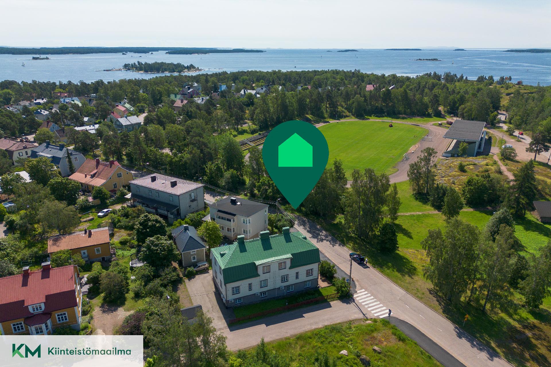 Metsästäjänkatu 5, Kotkansaari, Kotka