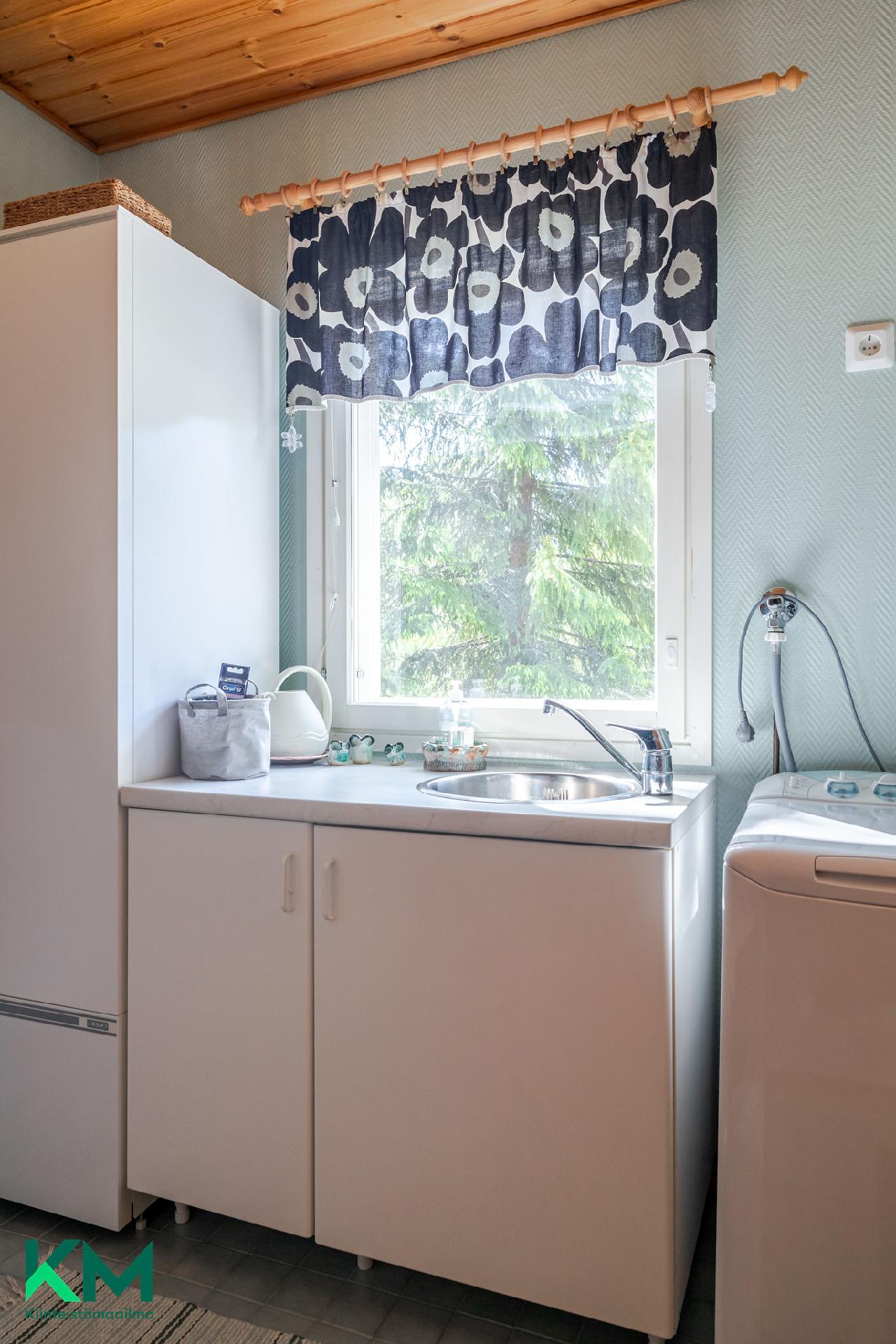 Laiduntie 2, Lästilä, Kuhmoinen