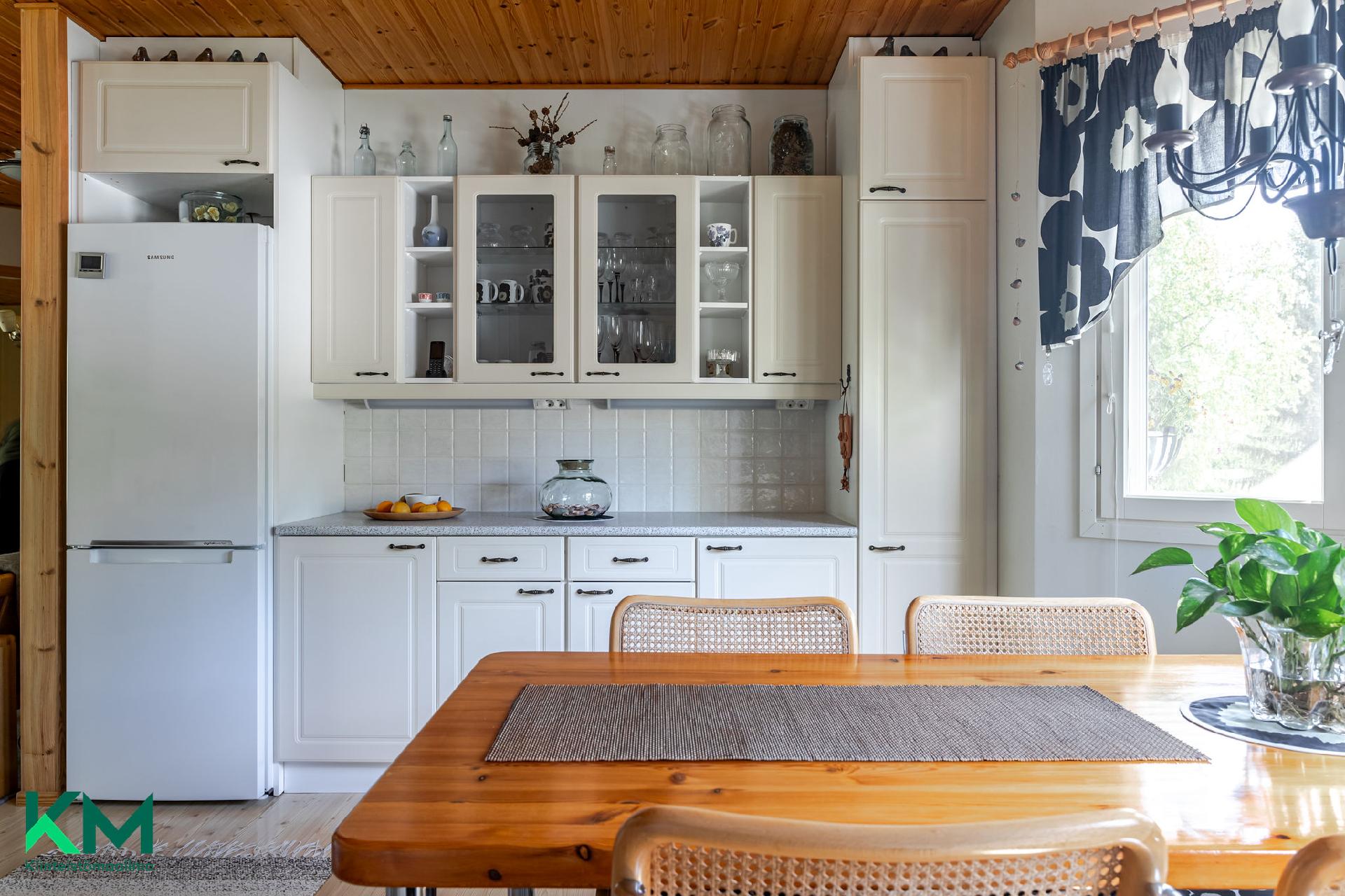 Laiduntie 2, Lästilä, Kuhmoinen