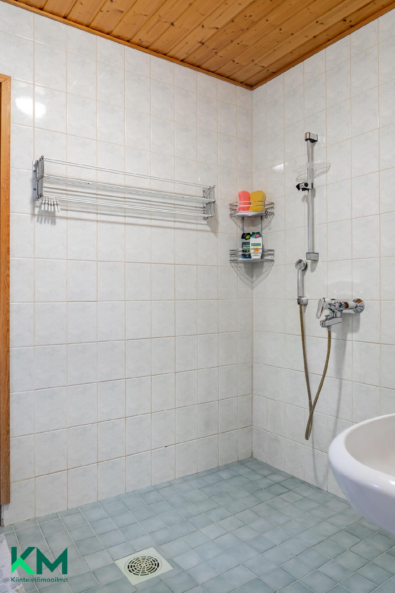 Laiduntie 2, Lästilä, Kuhmoinen