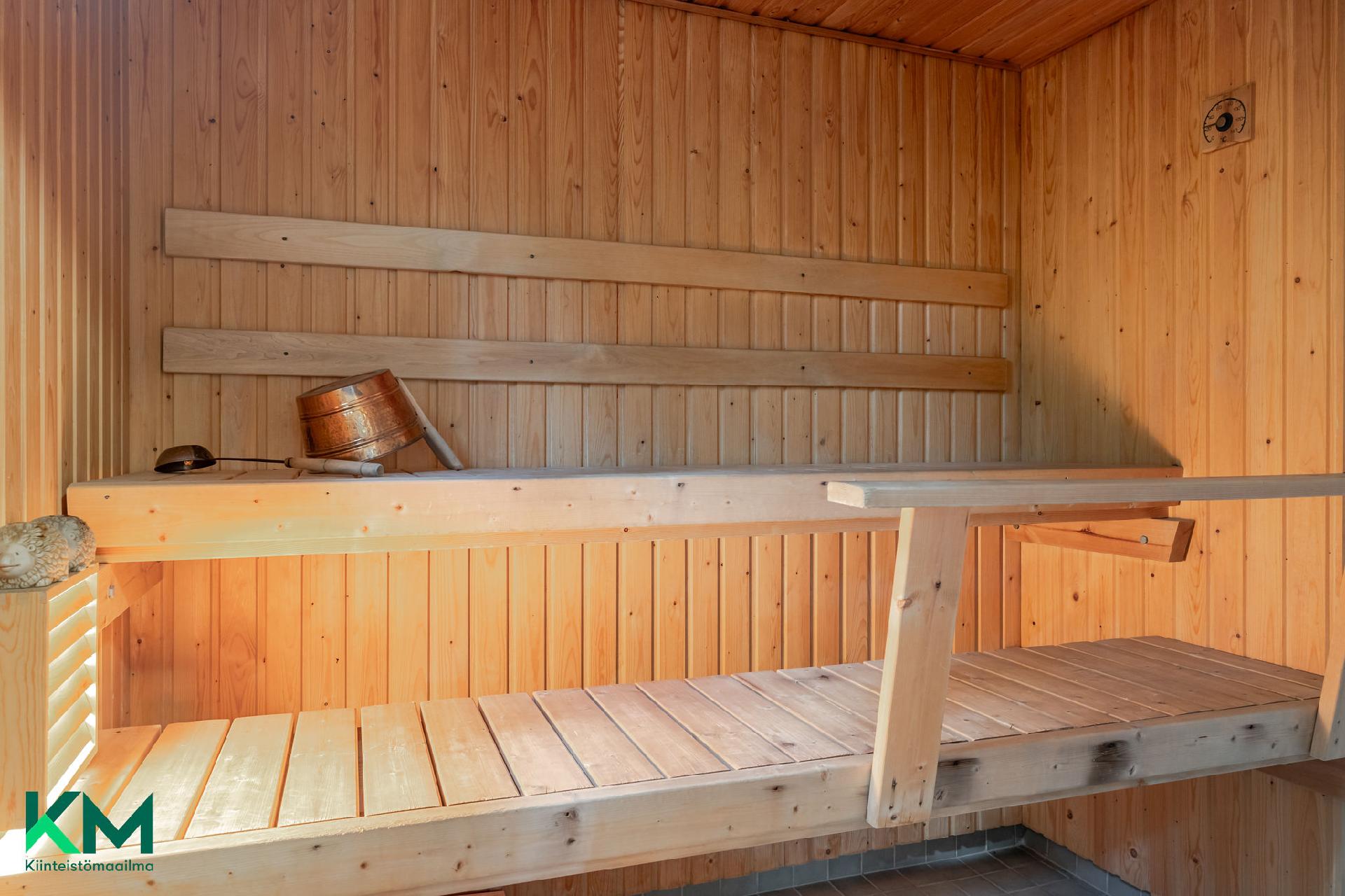 Laiduntie 2, Lästilä, Kuhmoinen