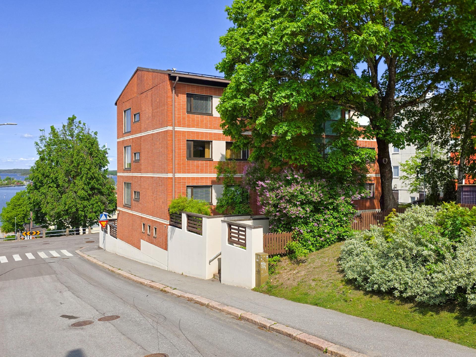 Raatimiehenkatu 8, Kylpylä, Lappeenranta
