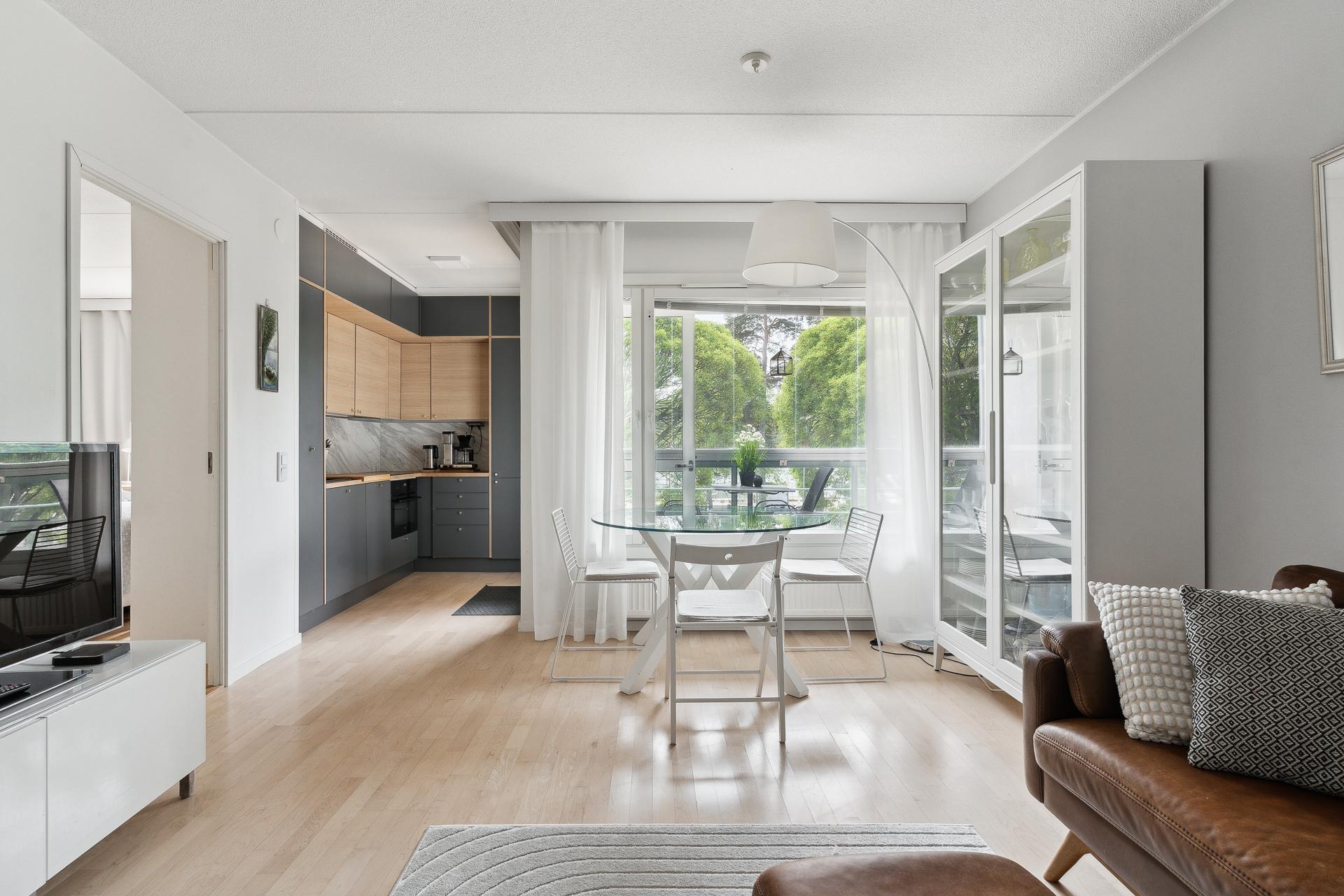 Hiekkalaiturinraitti 12, Kallahti, Helsinki