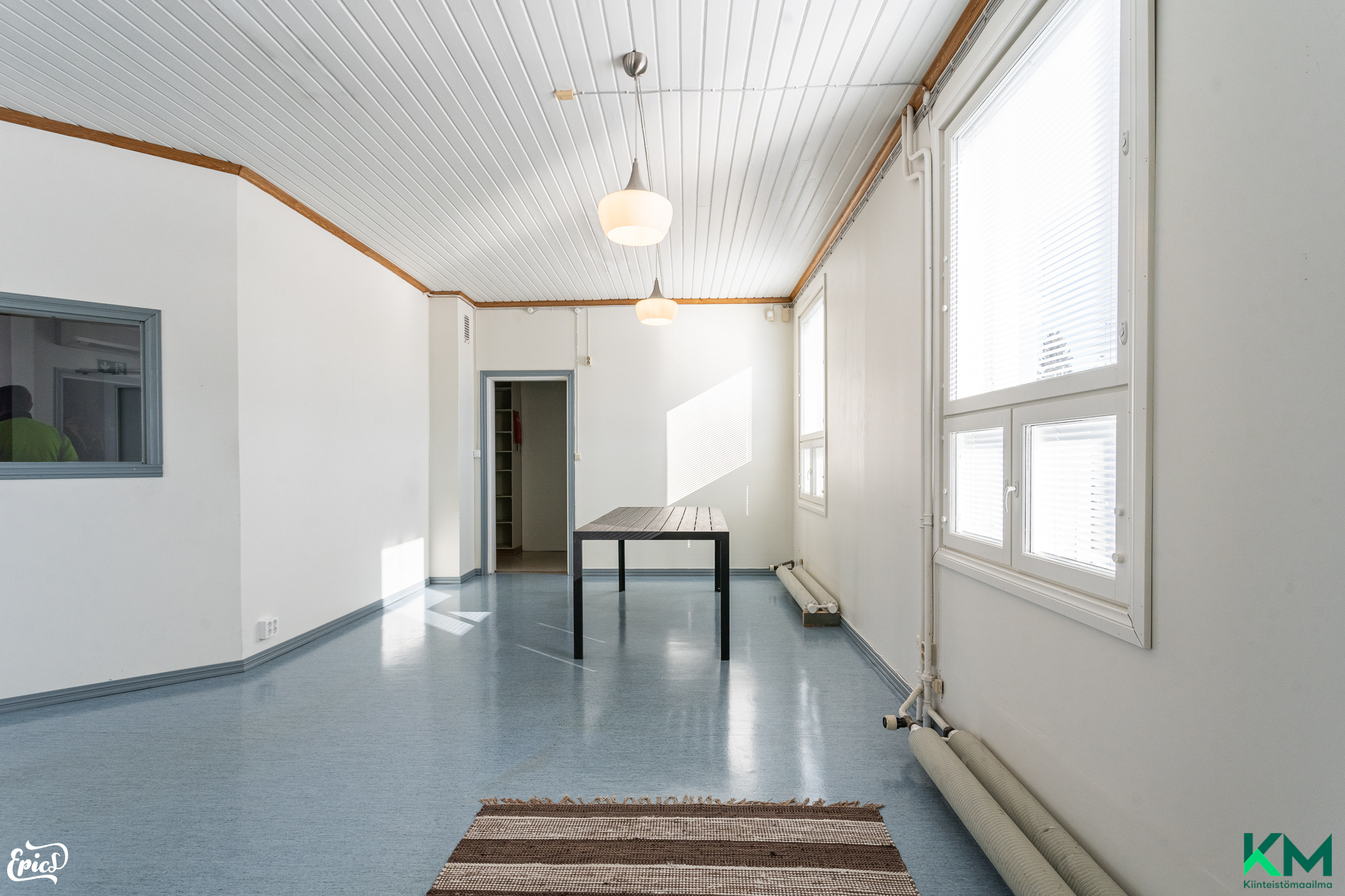 liikehuoneisto 1