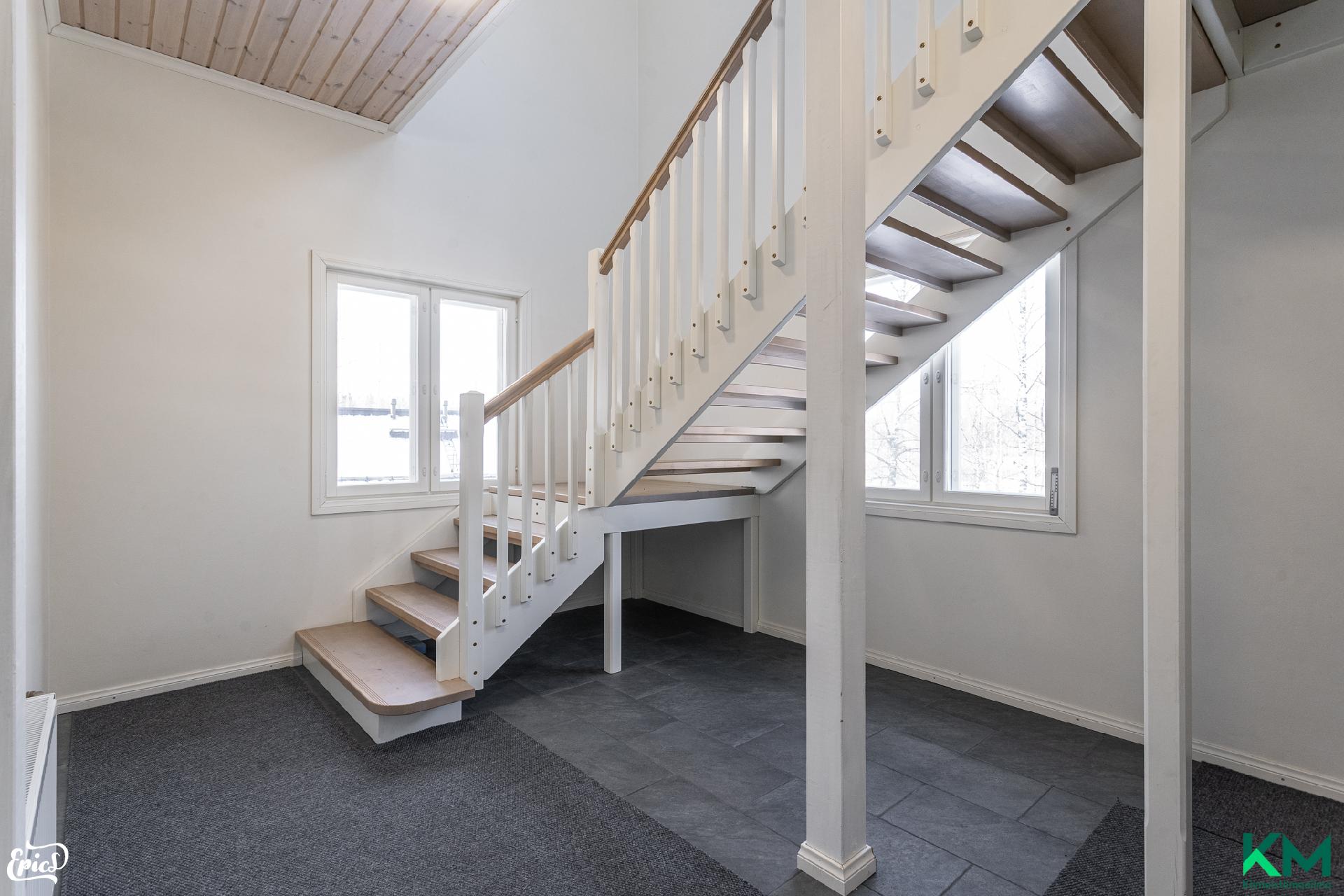 Apteekkitalo käynti II kerros