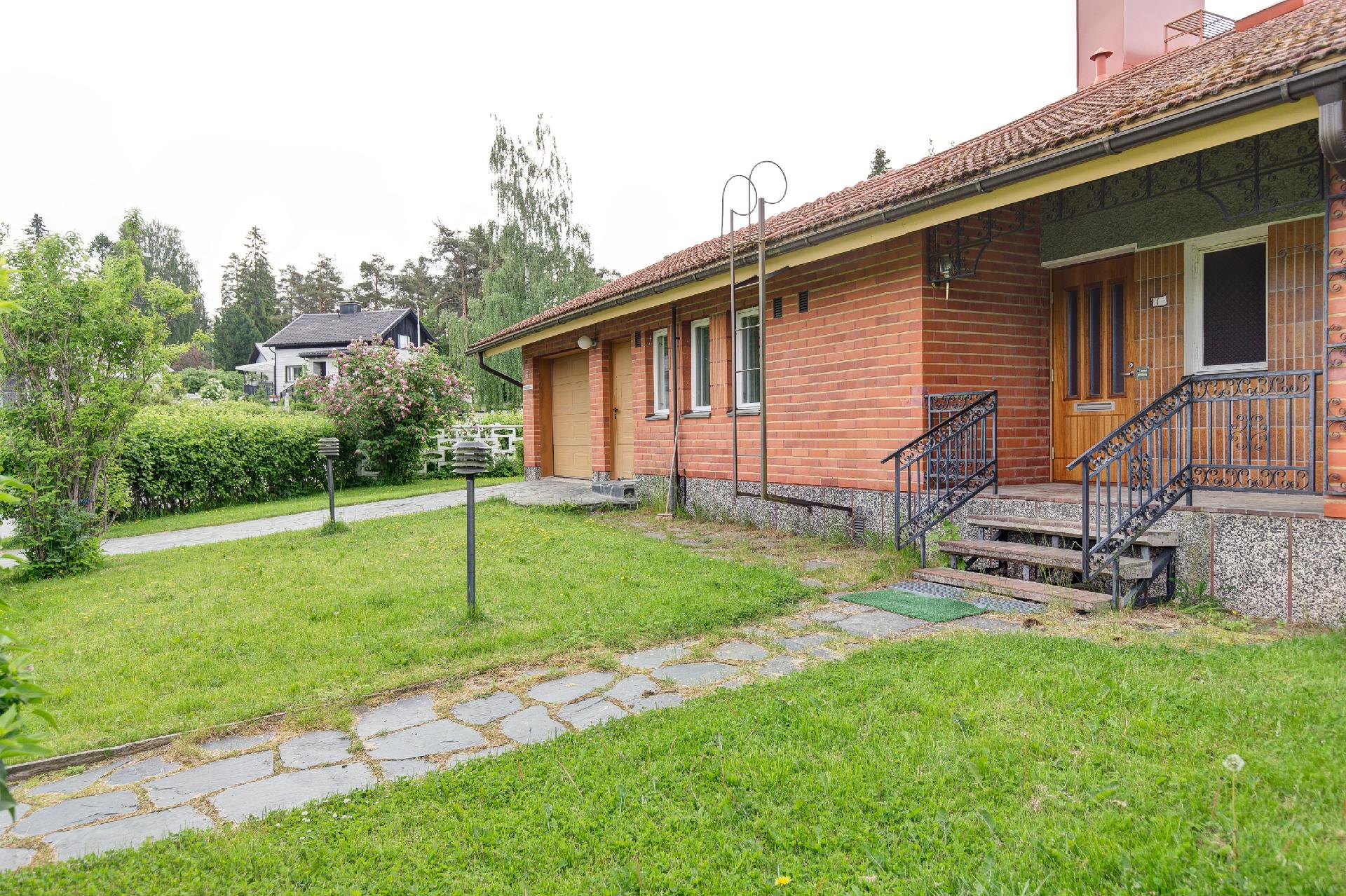 Agronominkuja 1, Veisu, Tampere