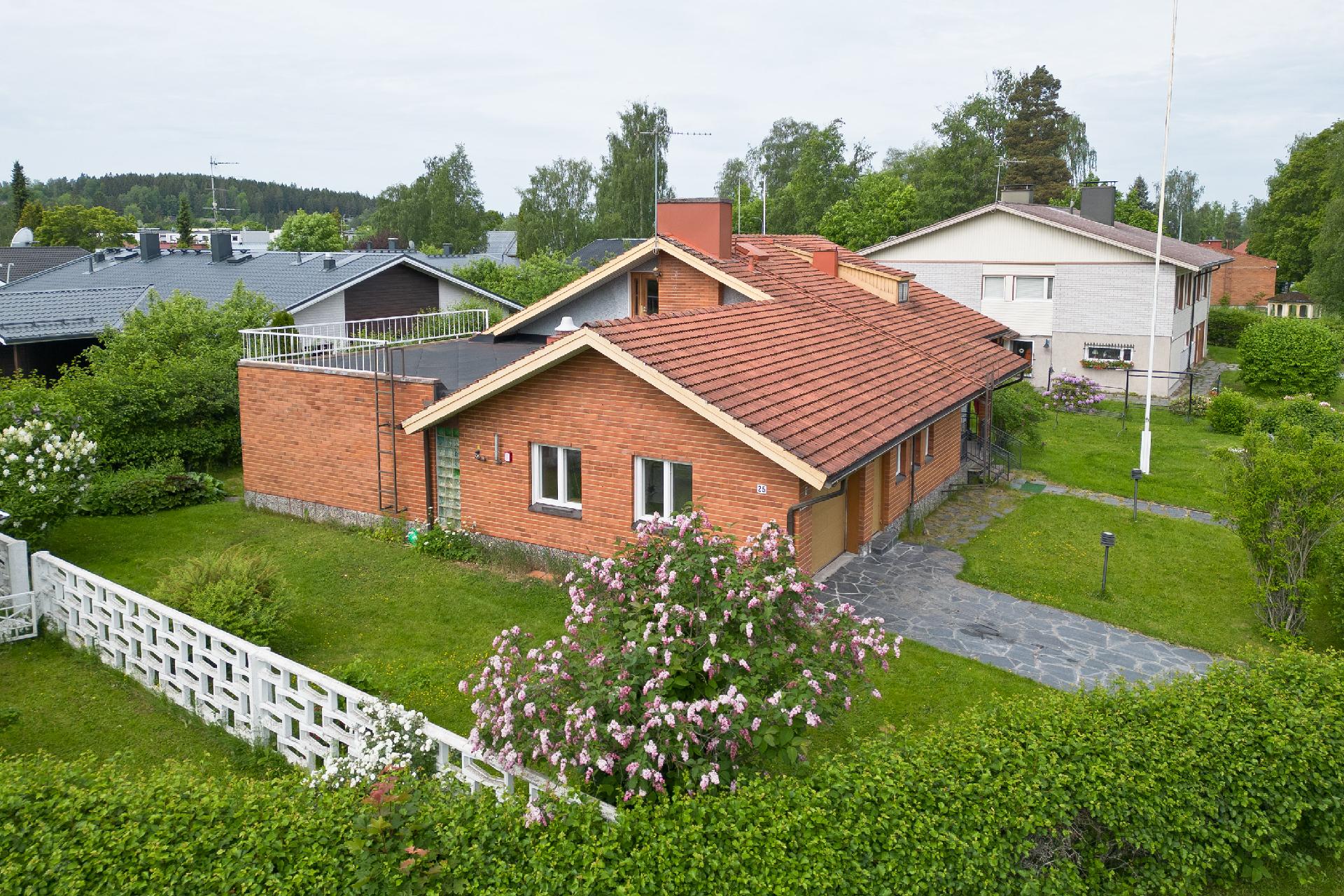 Agronominkuja 1, Veisu, Tampere