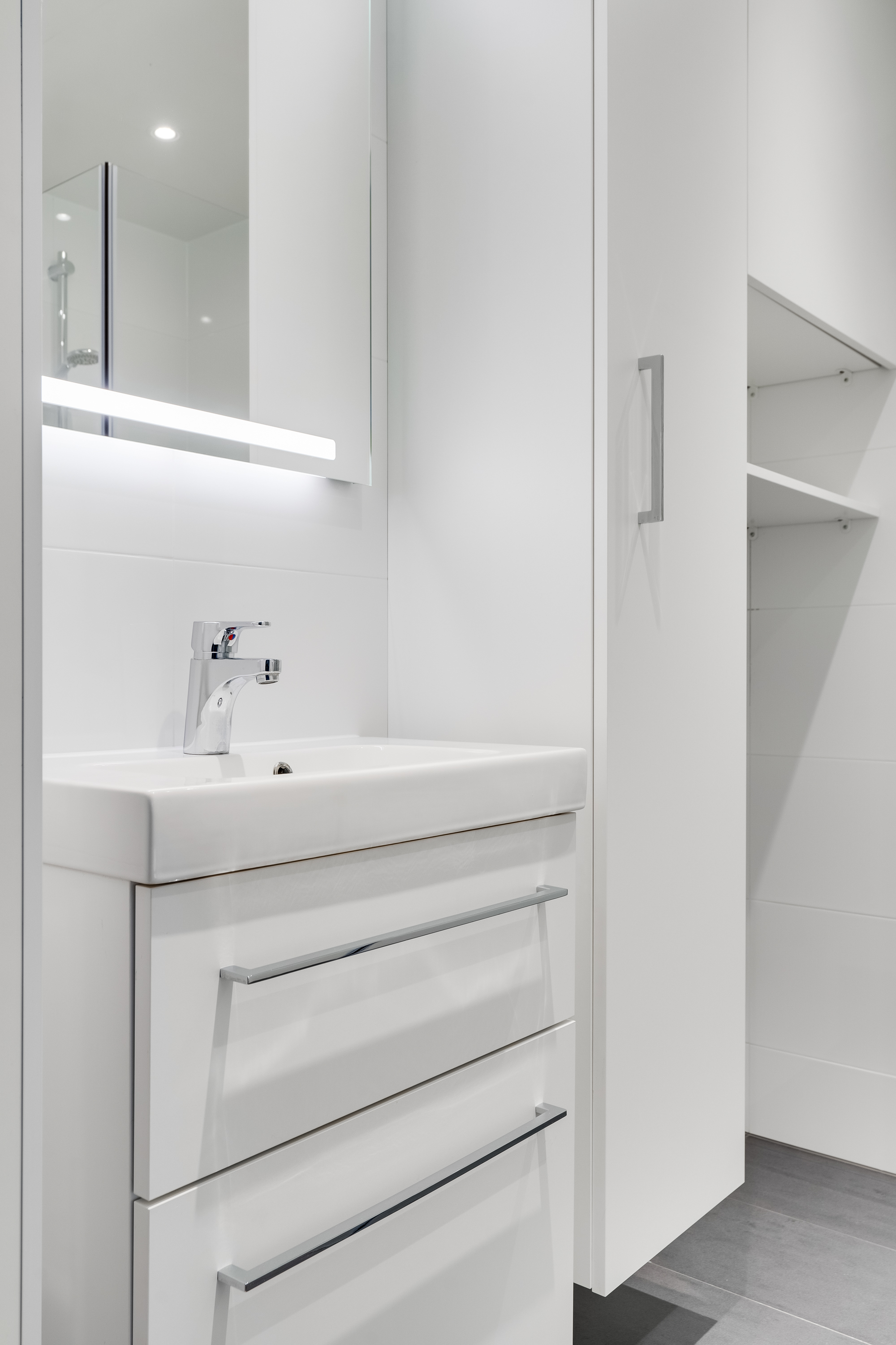 Vaaleansävyinen kph