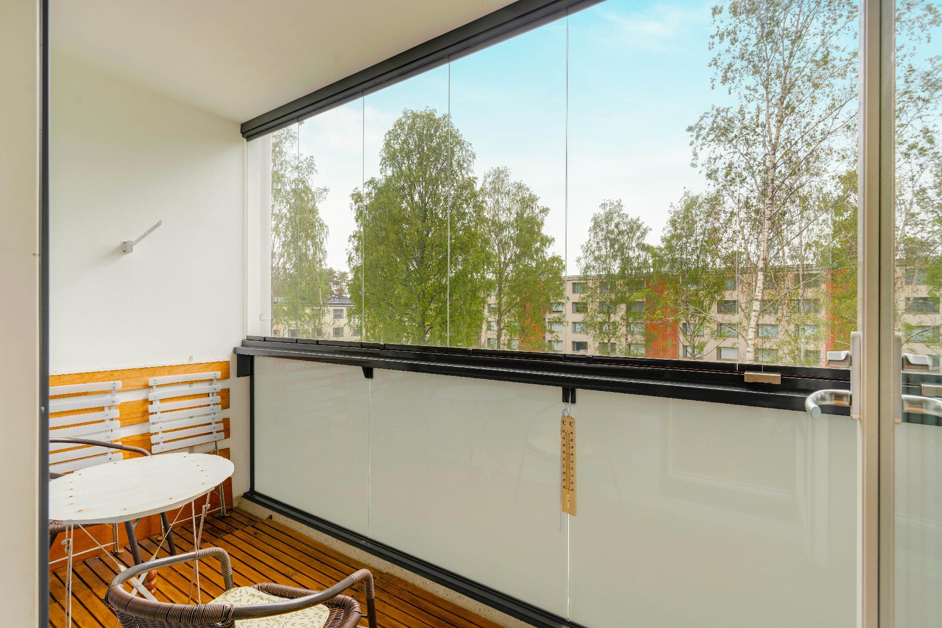 Laajavuorenrinne 4, Martinlaakso, Vantaa