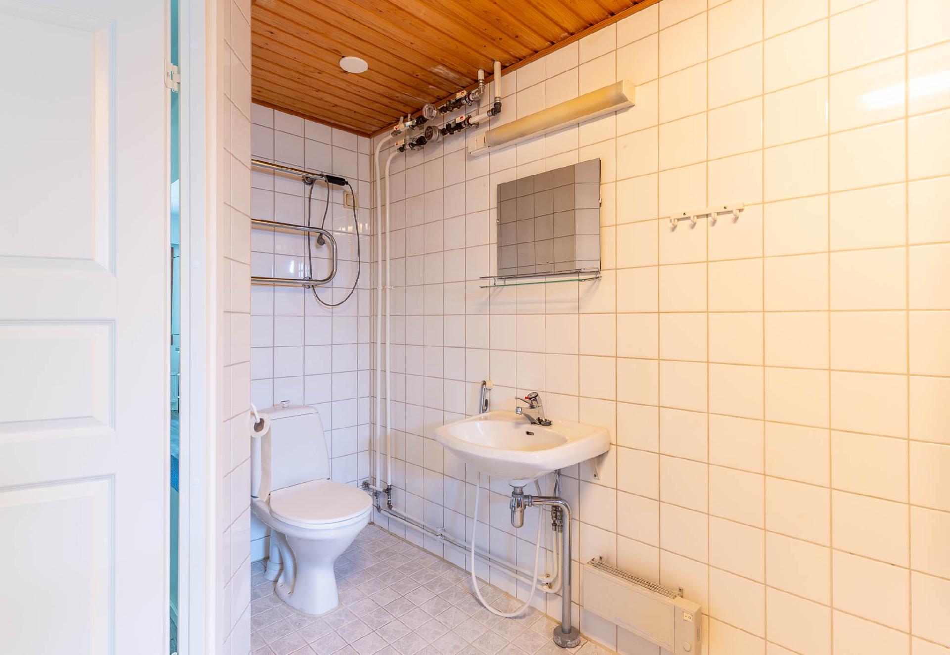 Peltoniementie 1, Hiidenranta, Vihti