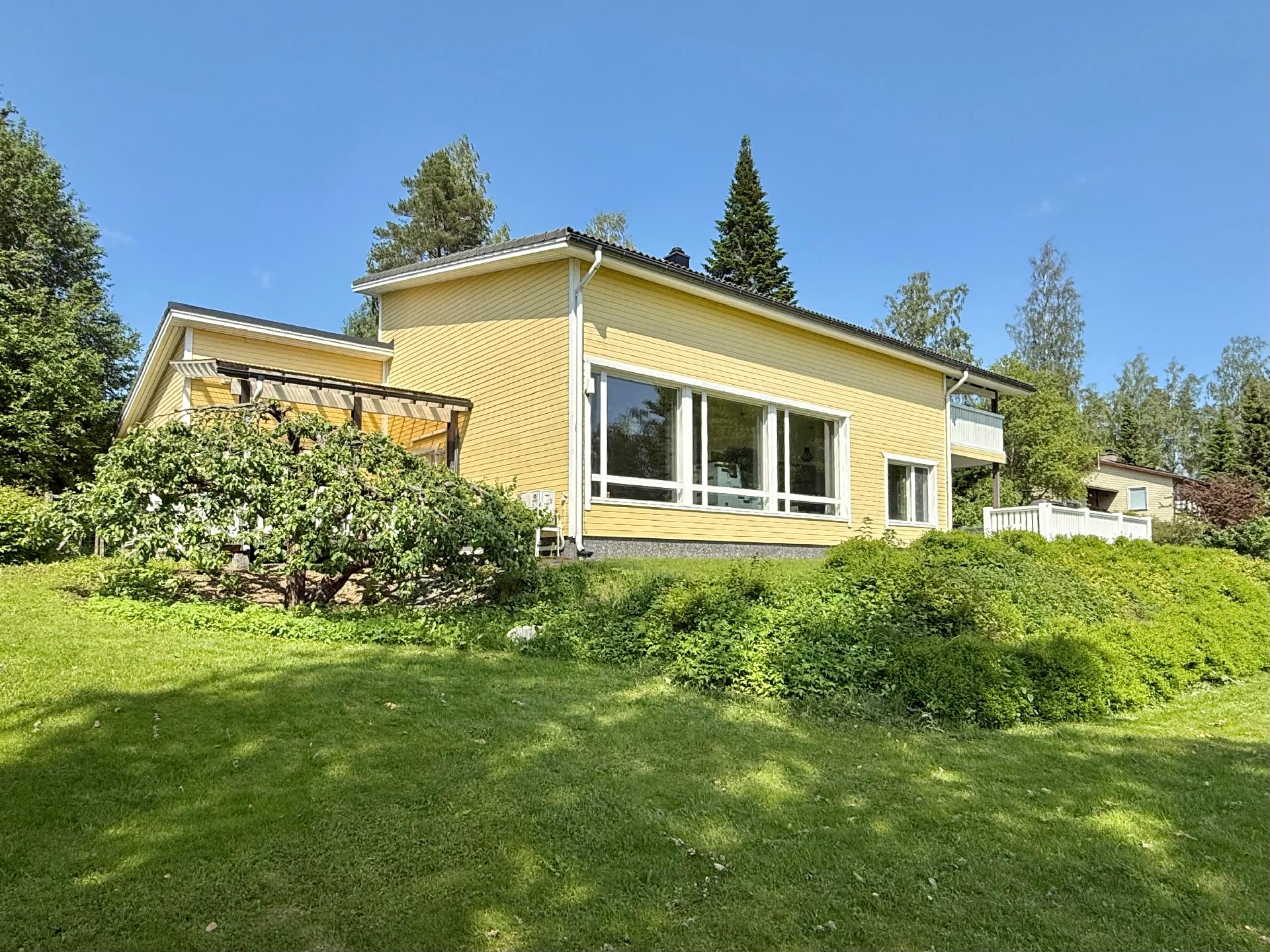 Herniäistenniementie 12, Herniäinen, Hattula