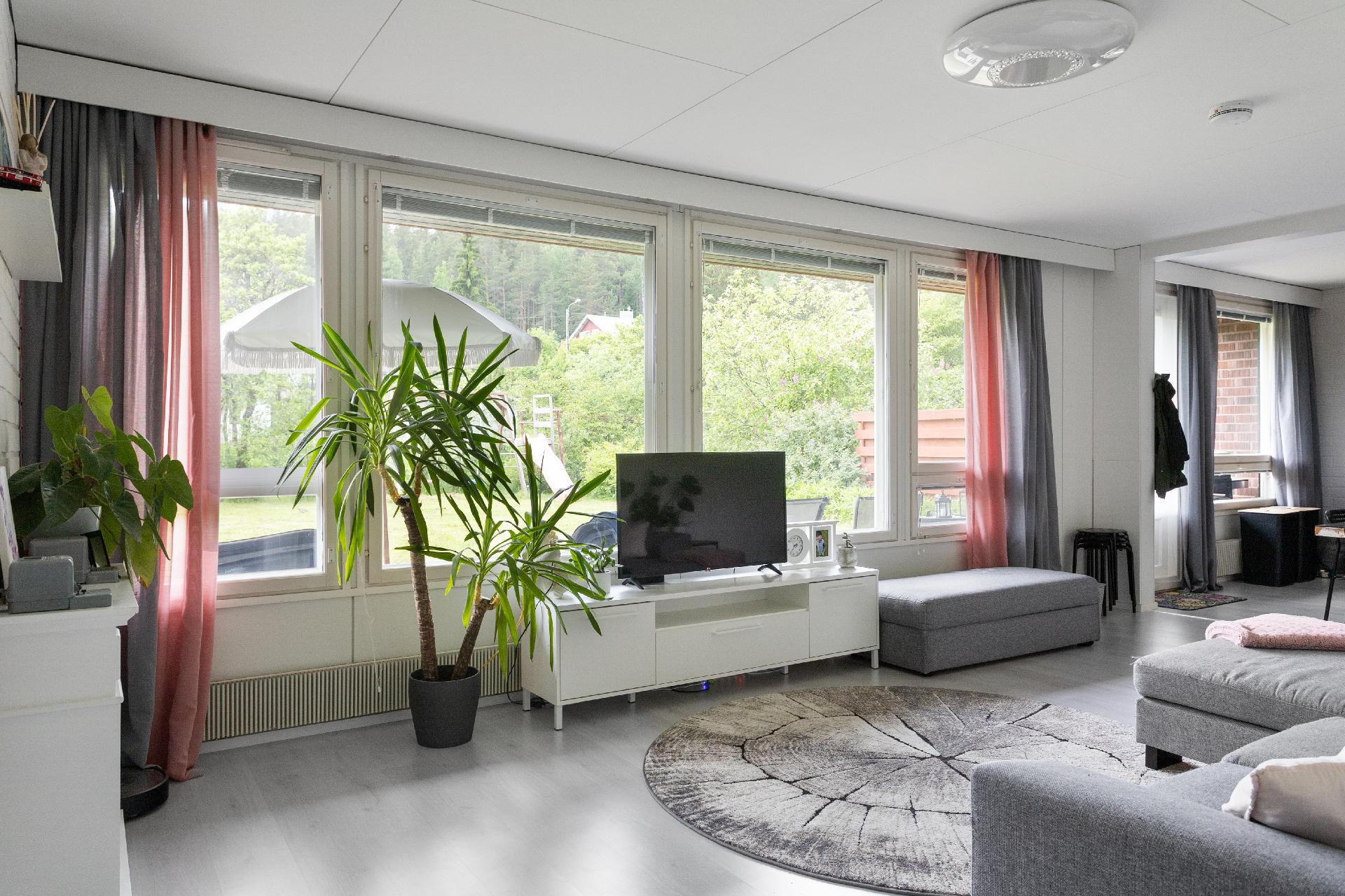 Vainiolankaari 8, Kuusankoski, Kouvola