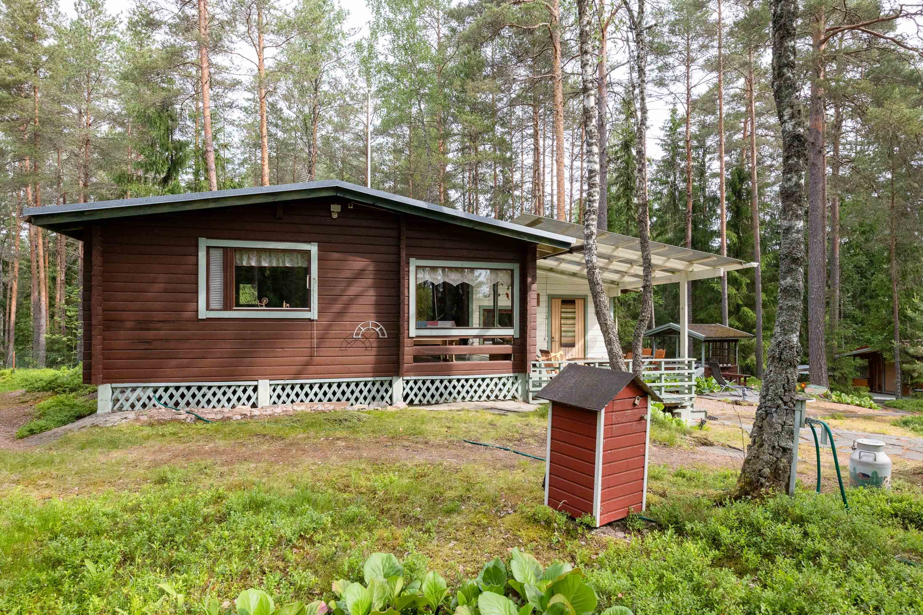 Hevonraitti 40, Saukkola, Lohja