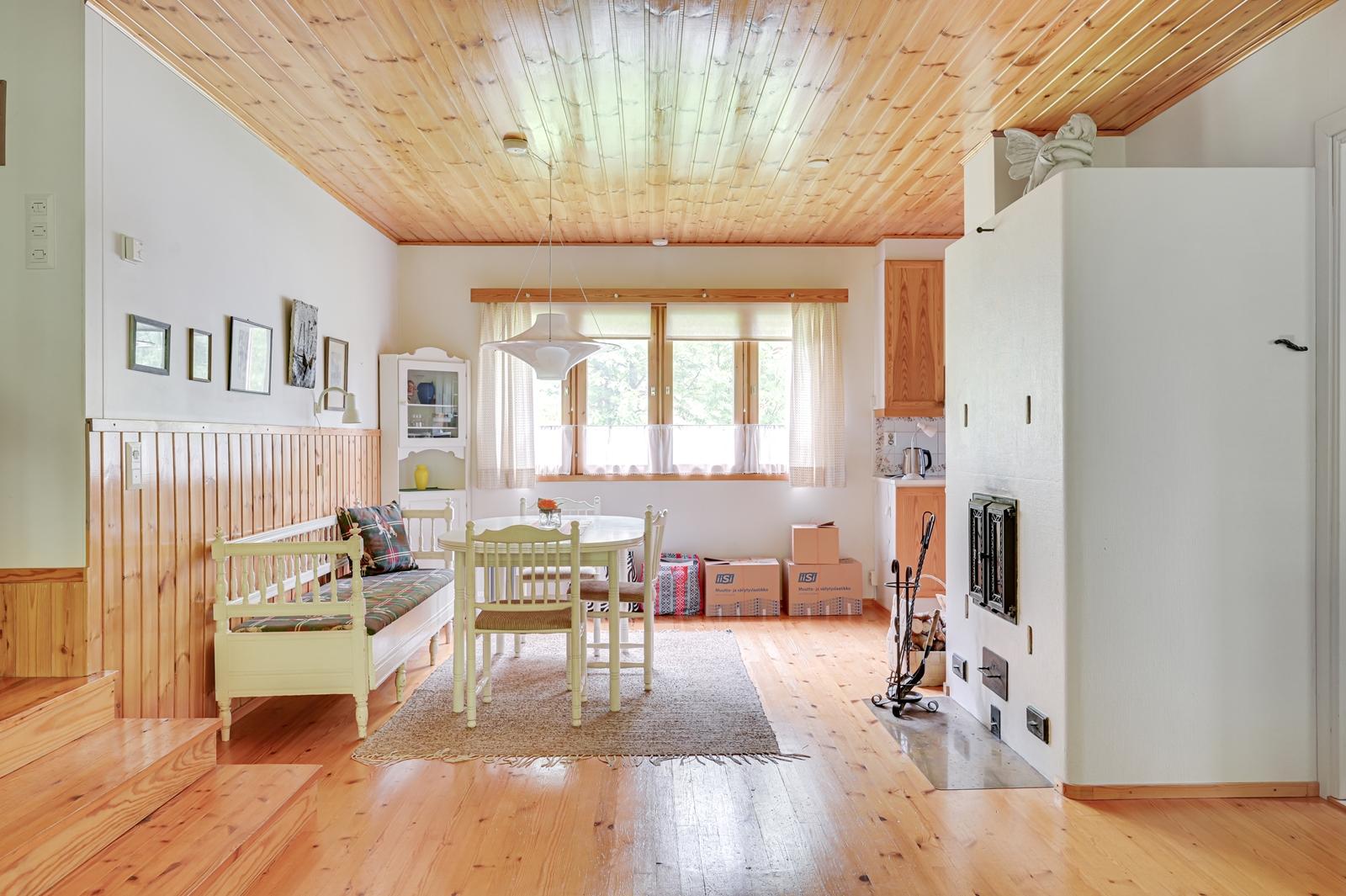 Vihtakatu 16, Saunakallio, Järvenpää