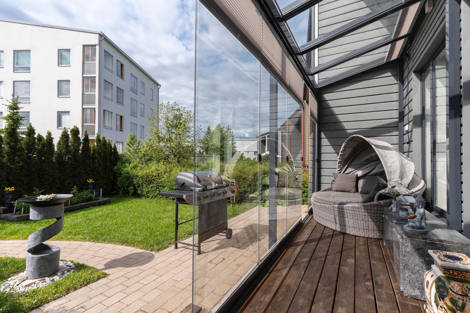 Peltokylänraitti 8, Töyrynummi, Helsinki