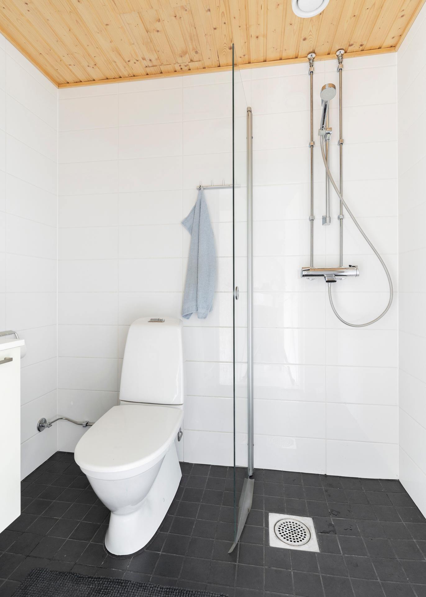 Peltokylänraitti 8, Töyrynummi, Helsinki