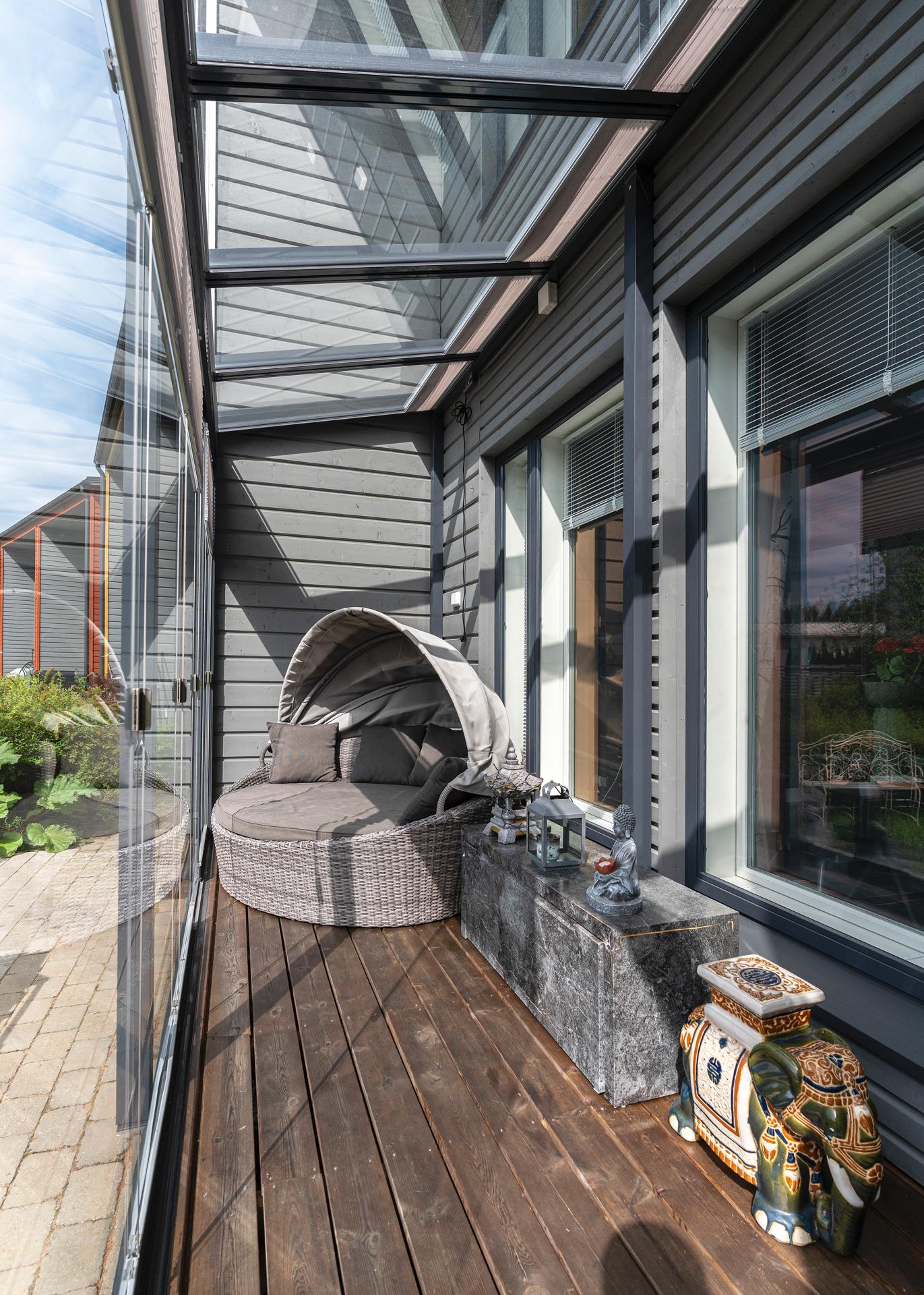 Peltokylänraitti 8, Töyrynummi, Helsinki