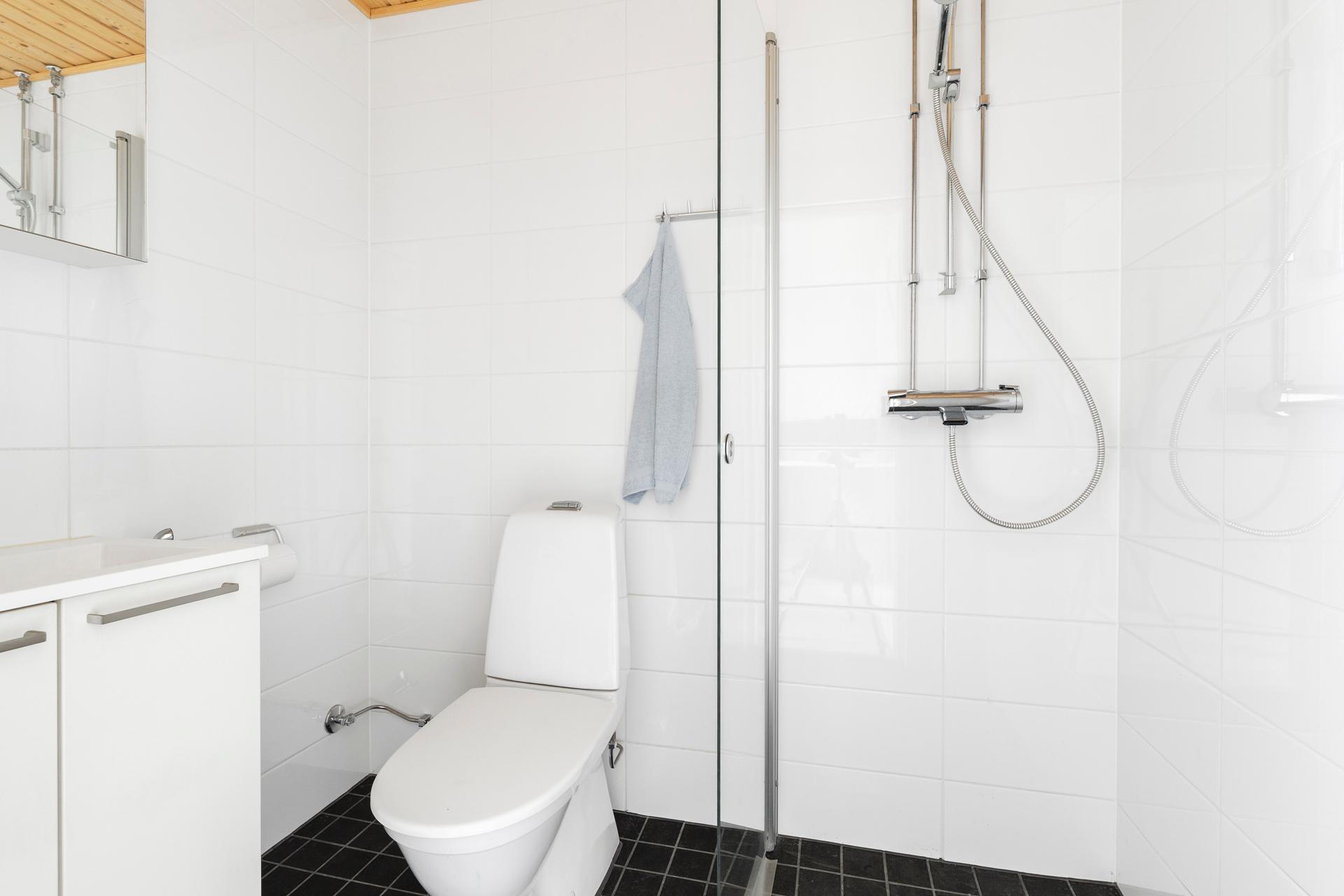 Peltokylänraitti 8, Töyrynummi, Helsinki