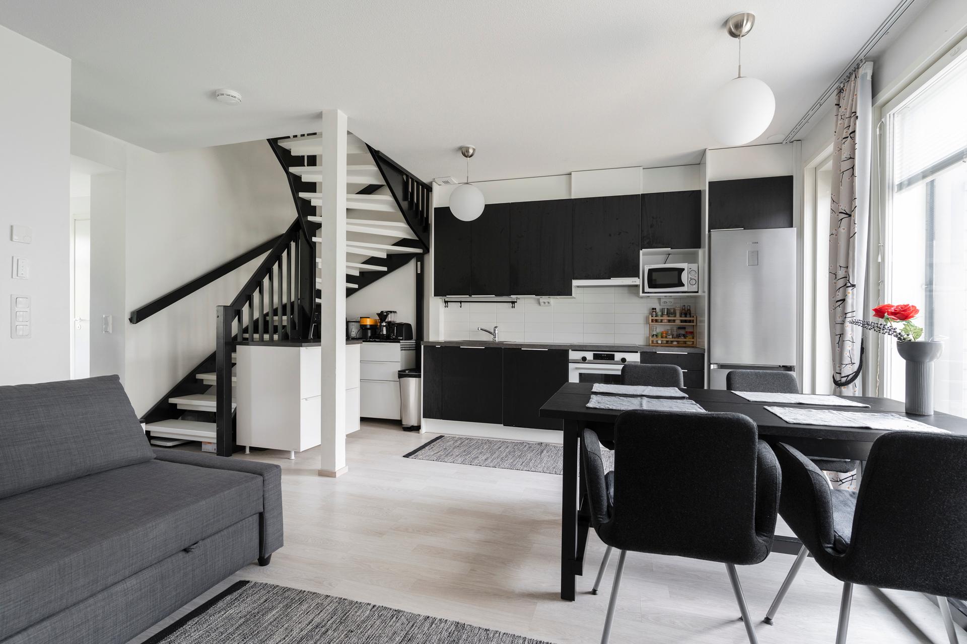 Peltokylänraitti 8, Töyrynummi, Helsinki