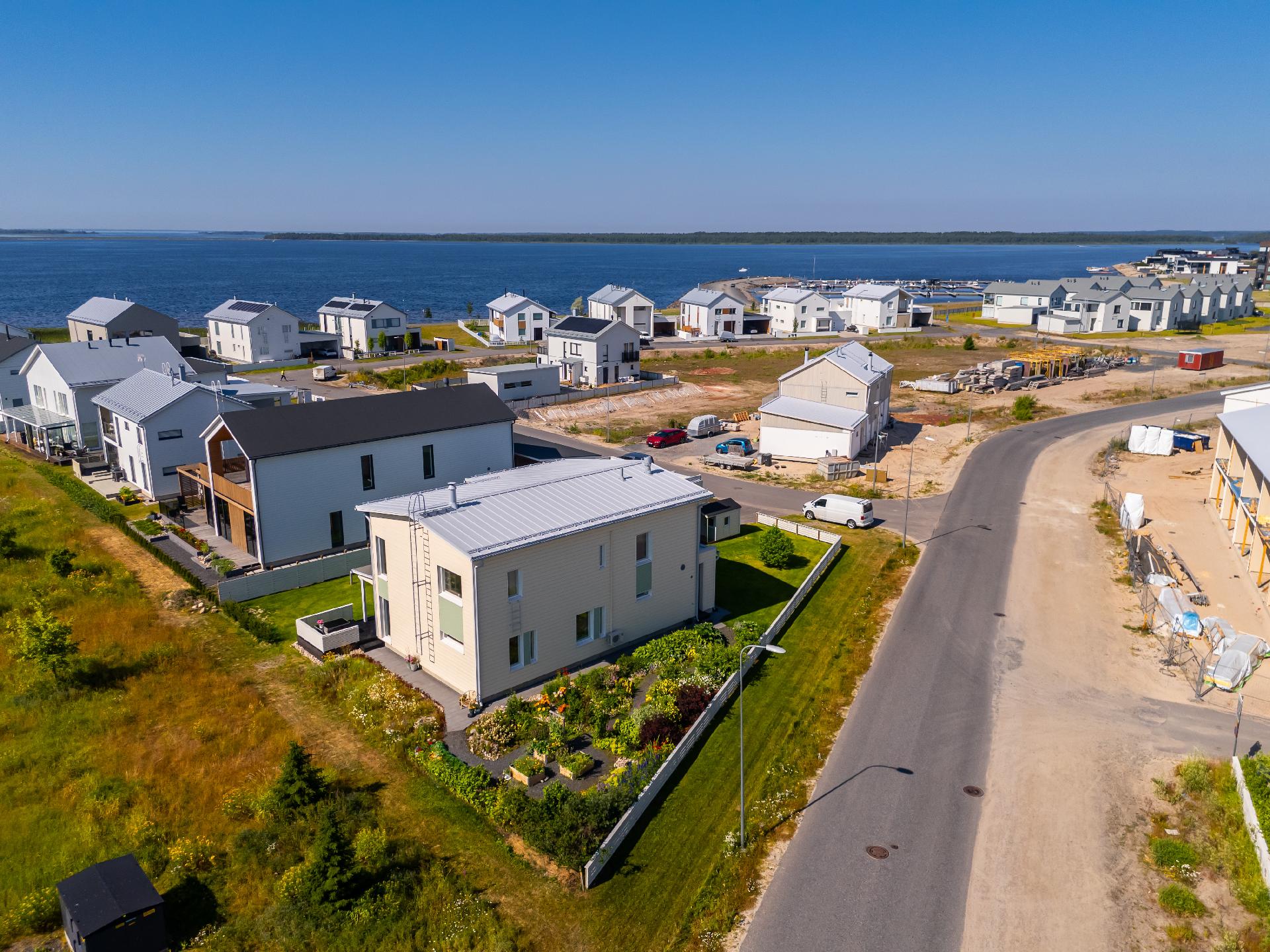 Purjelaivankaari 36, Pateniemenranta, Oulu