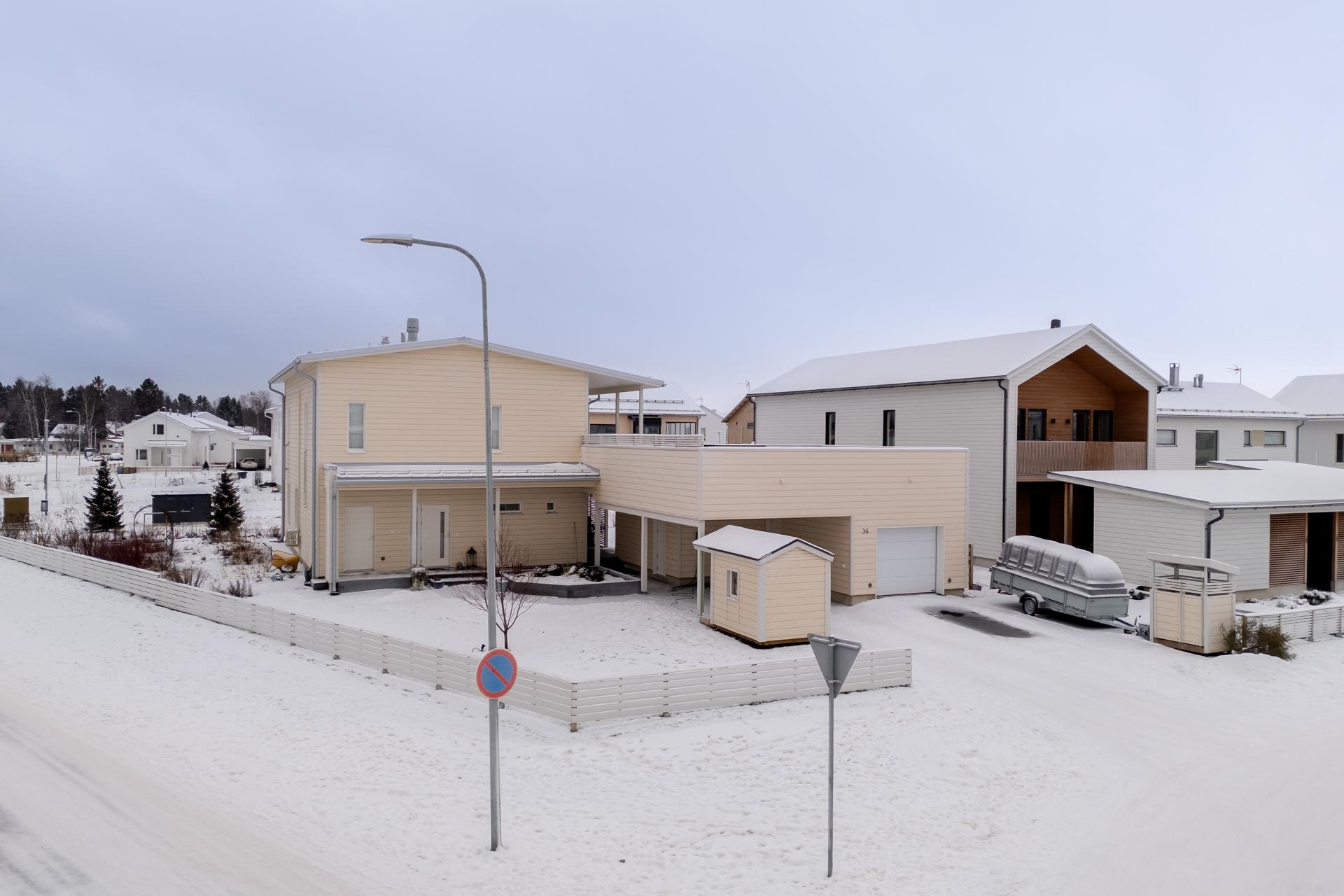 Purjelaivankaari 36, Pateniemenranta, Oulu