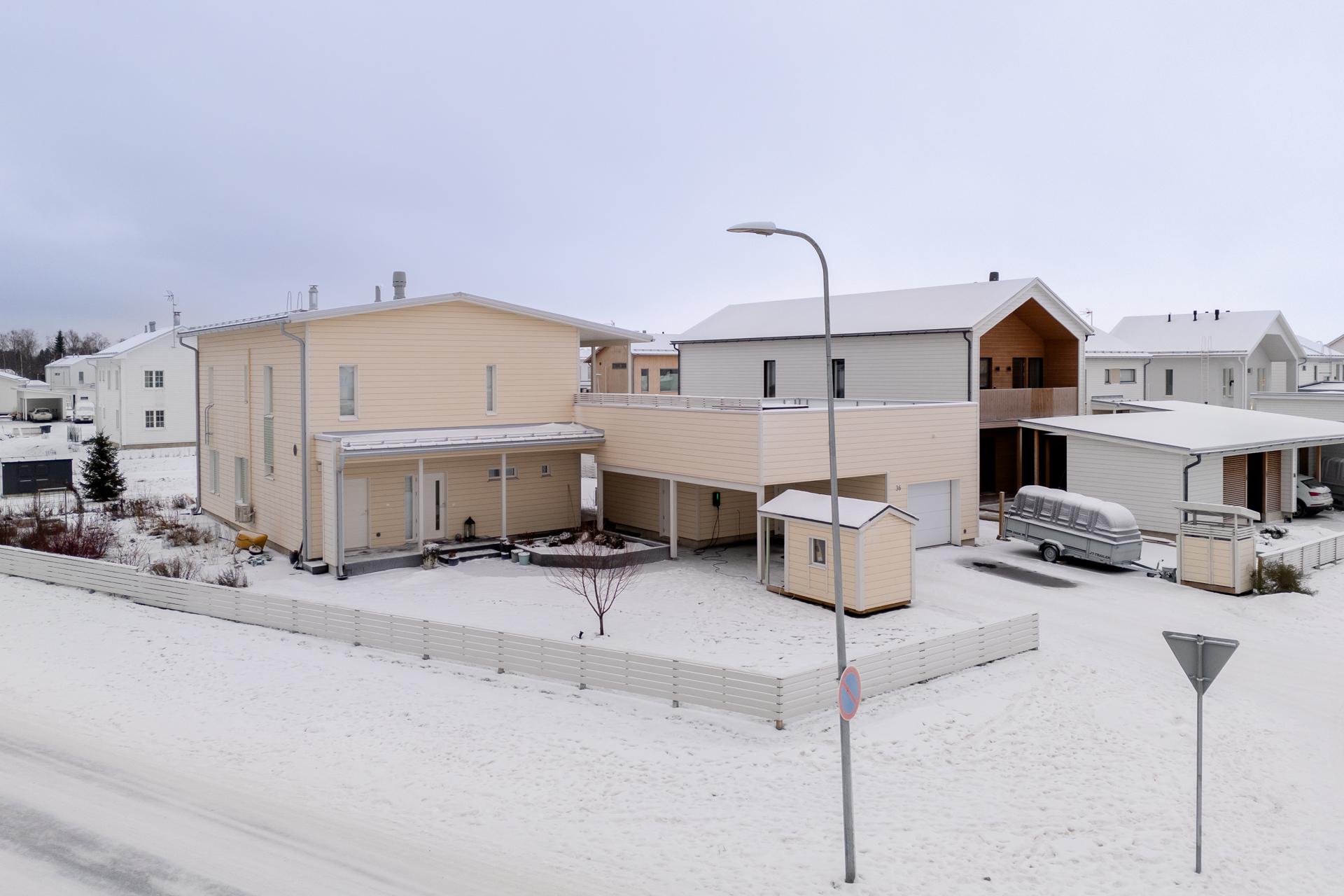 Purjelaivankaari 36, Pateniemenranta, Oulu