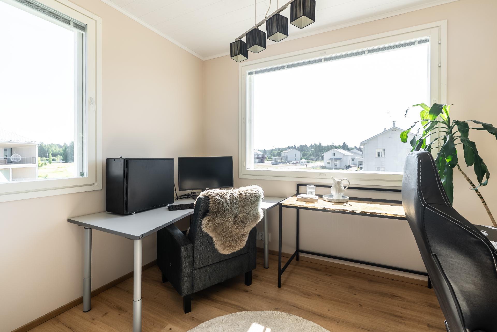 Purjelaivankaari 36, Pateniemenranta, Oulu