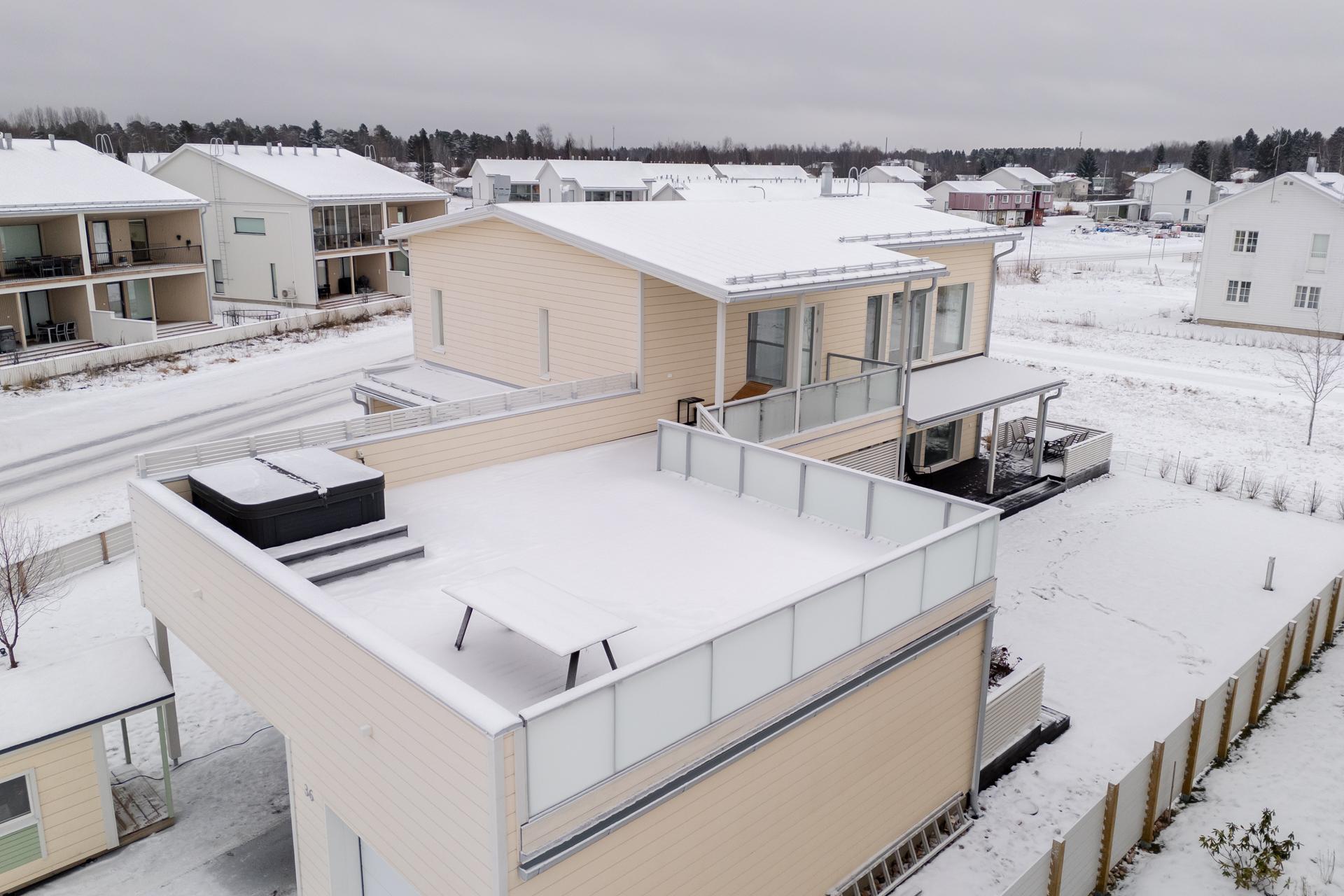 Purjelaivankaari 36, Pateniemenranta, Oulu