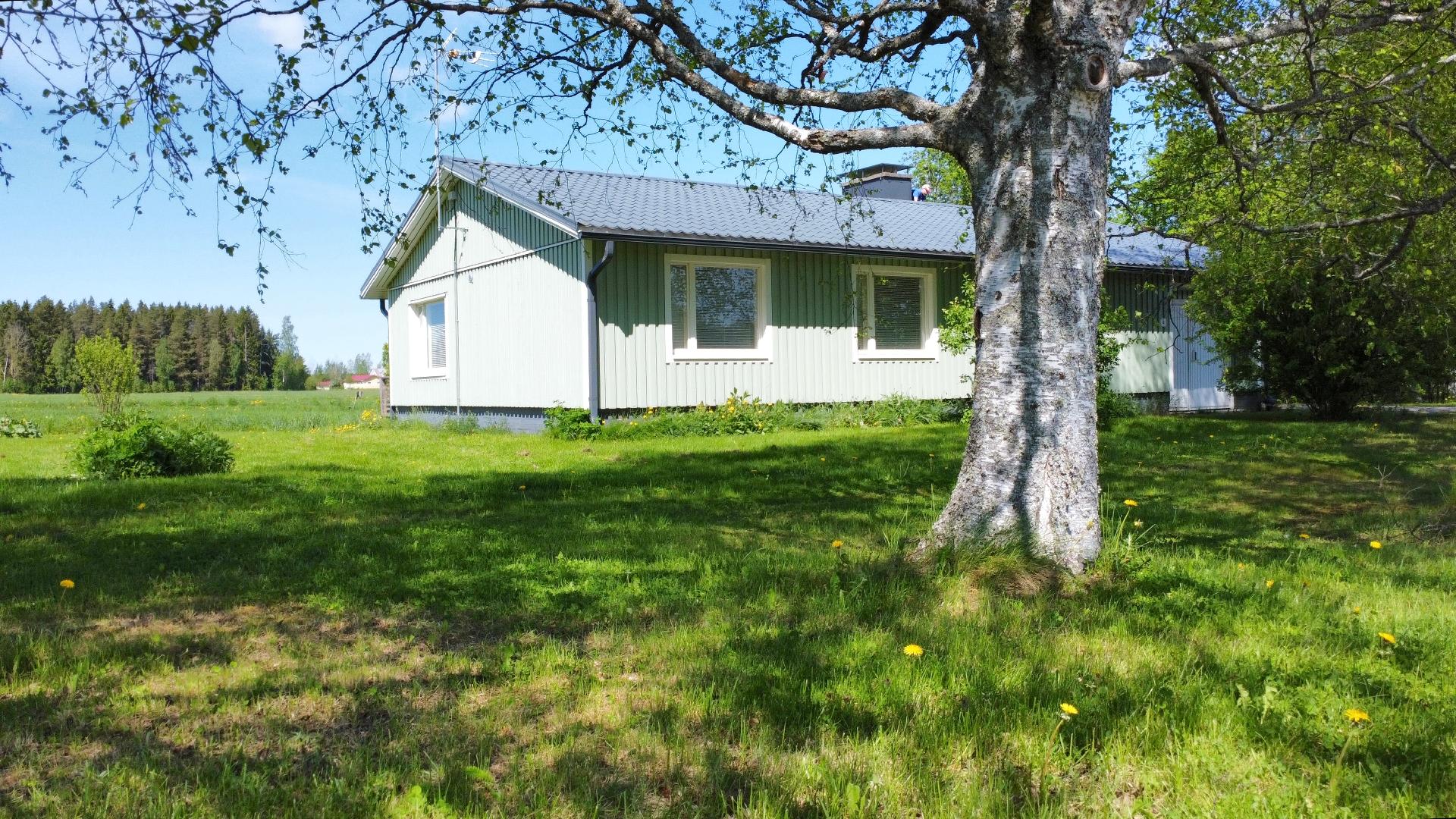 Töyrätie 4, Lusa, Kurikka