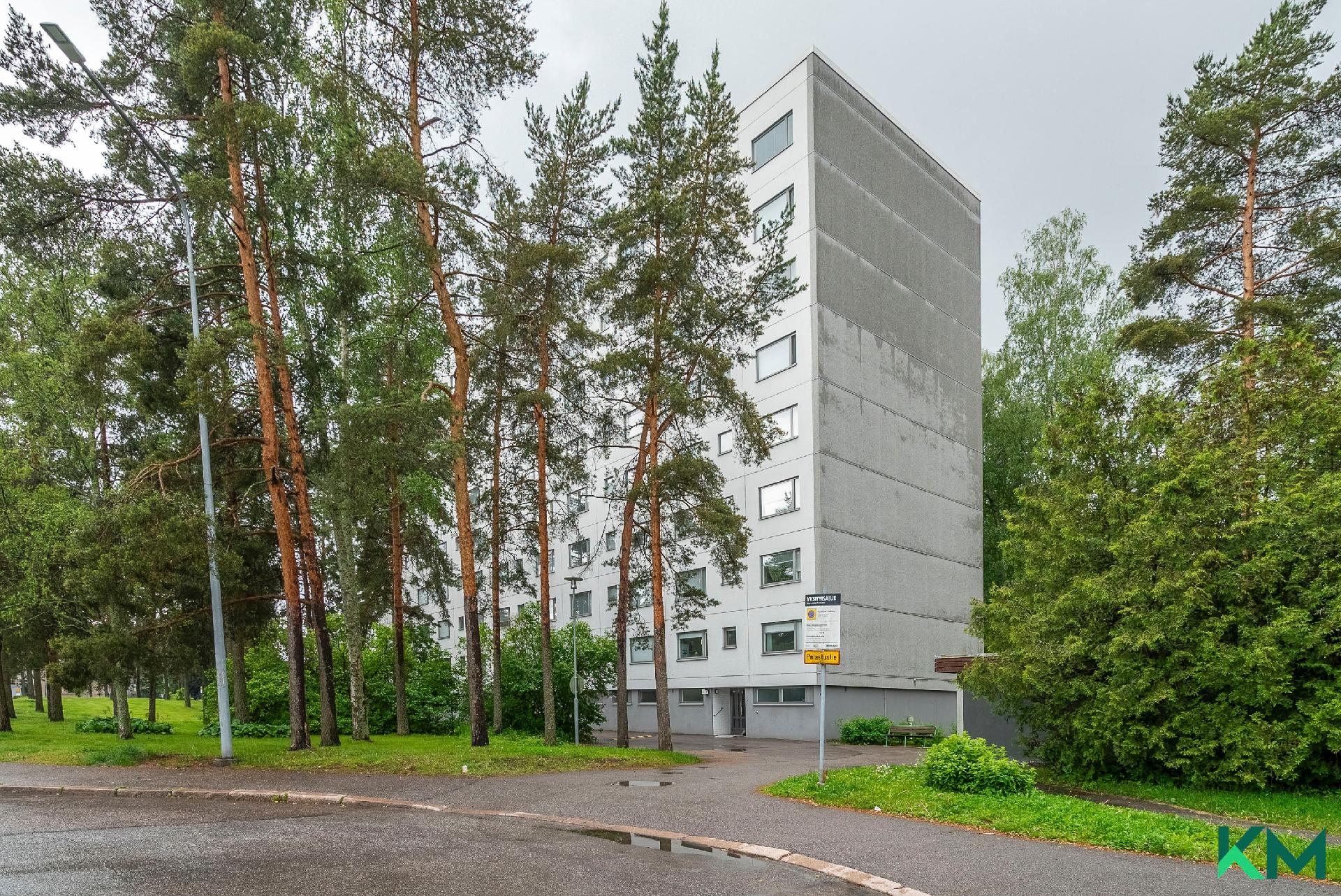 Kaarikuja 4, Kontula, Helsinki