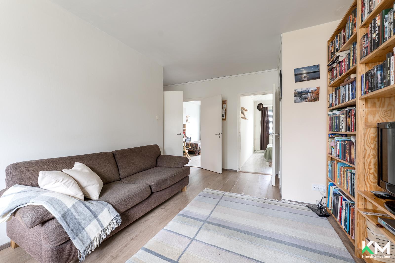 Lumikintie 6, Roihuvuori, Helsinki