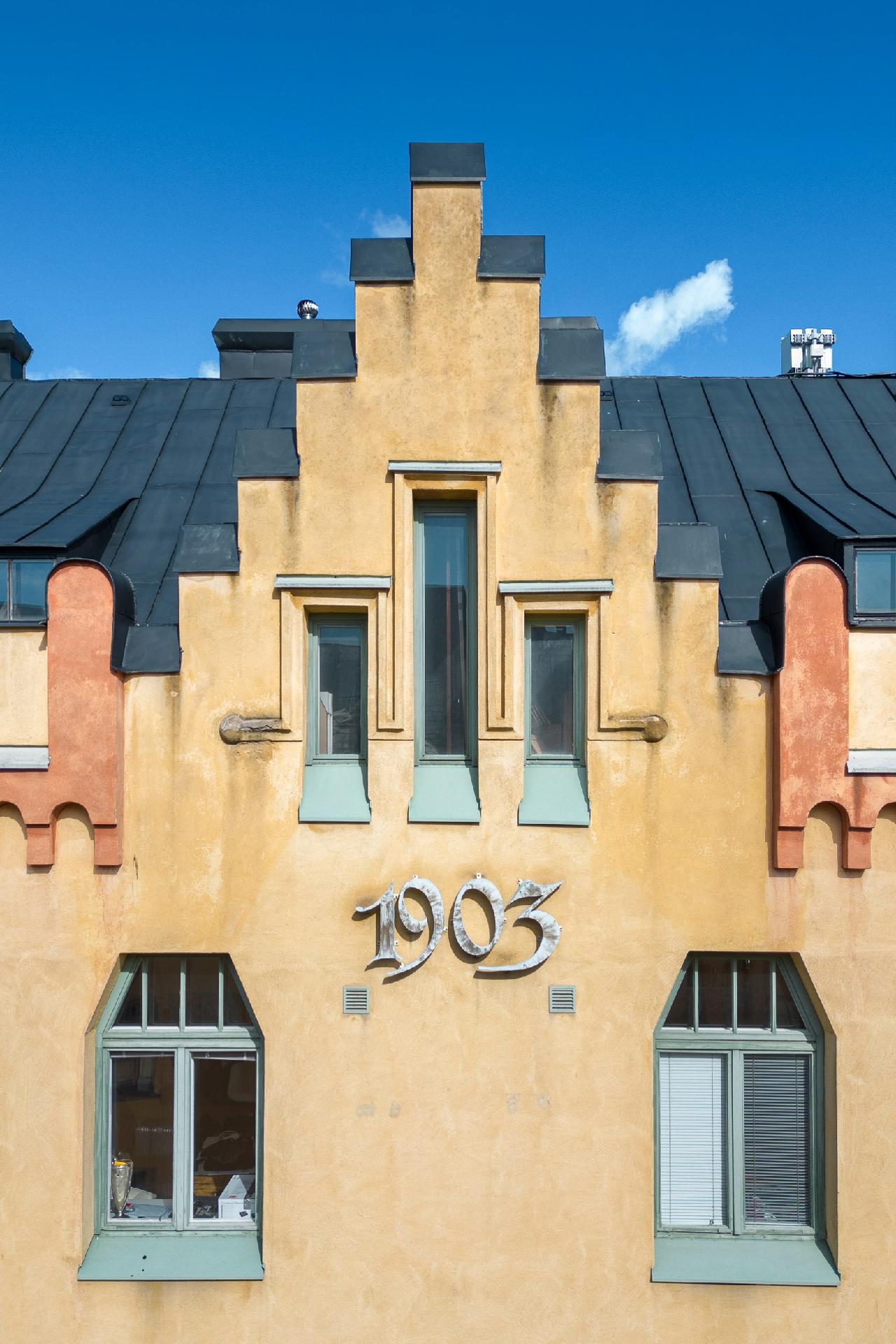 Luotsikatu 3, Katajanokka, Helsinki