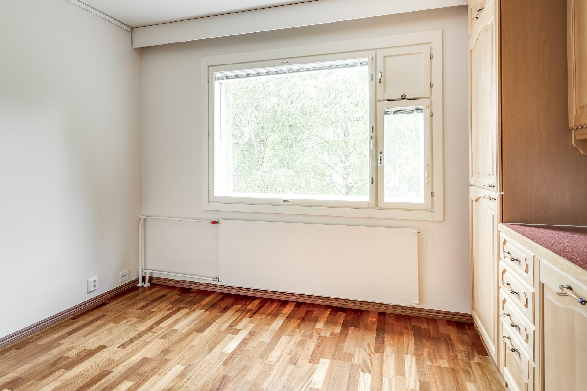 Laajavuorenrinne 5, Martinlaakso, Vantaa