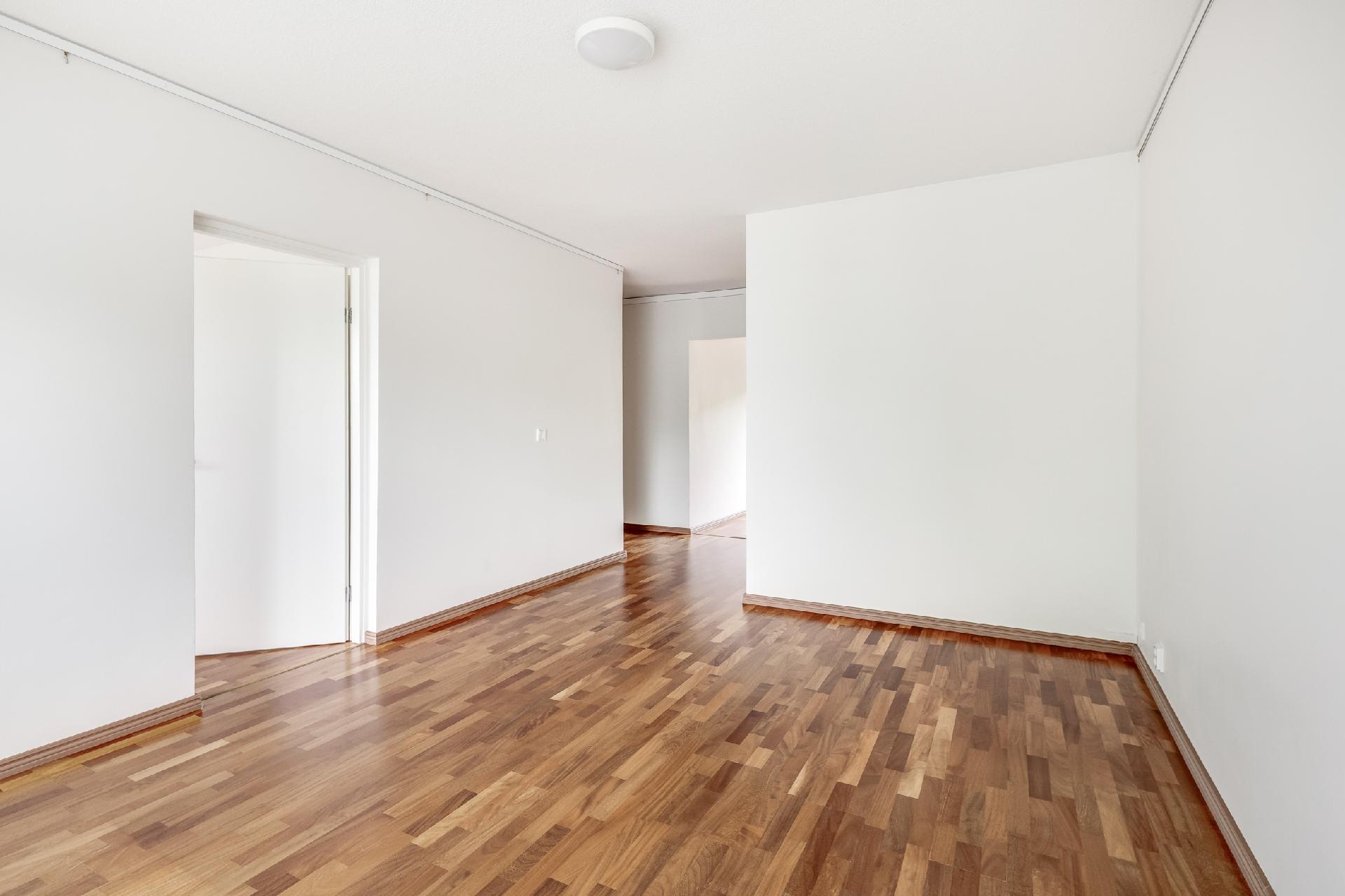 Laajavuorenrinne 5, Martinlaakso, Vantaa