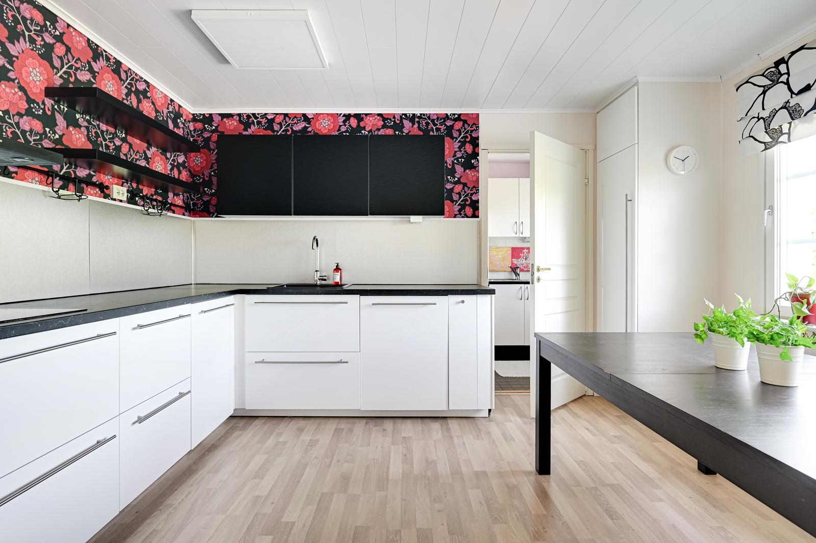 Iltatähdentie 1, Suutarila, Helsinki