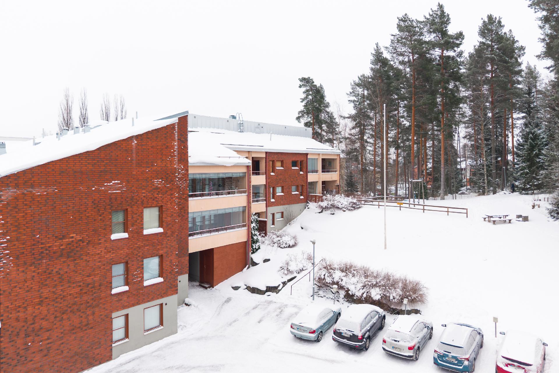 Kolmospesänkatu 3, Kuokkalankeskusta, Jyväskylä