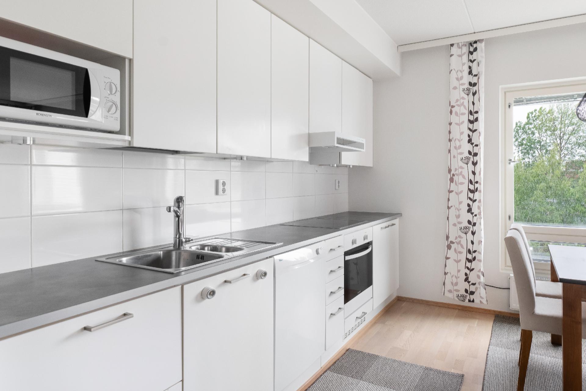 Juustenintie 2, Malminkartano, Helsinki