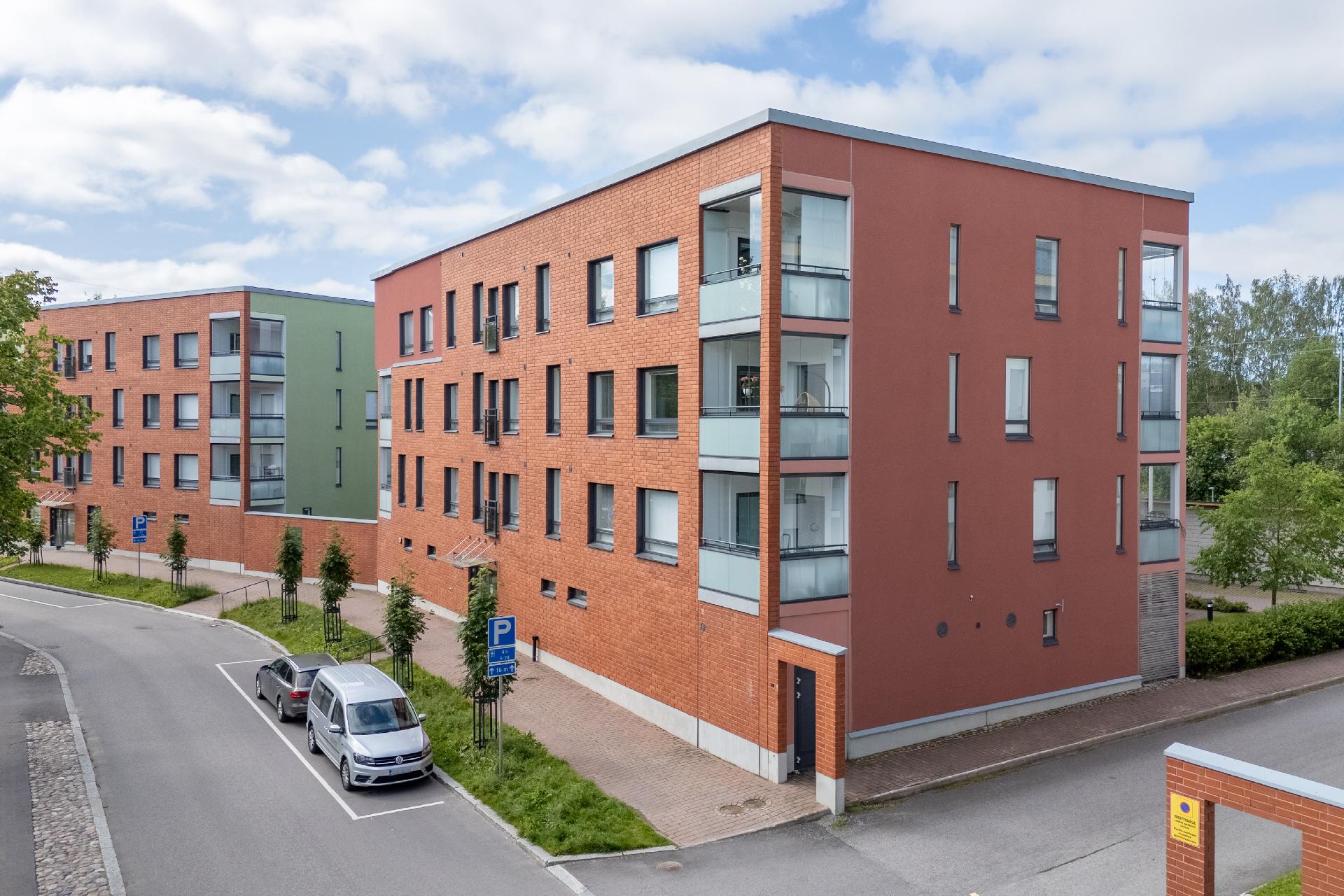 Juustenintie 2, Malminkartano, Helsinki