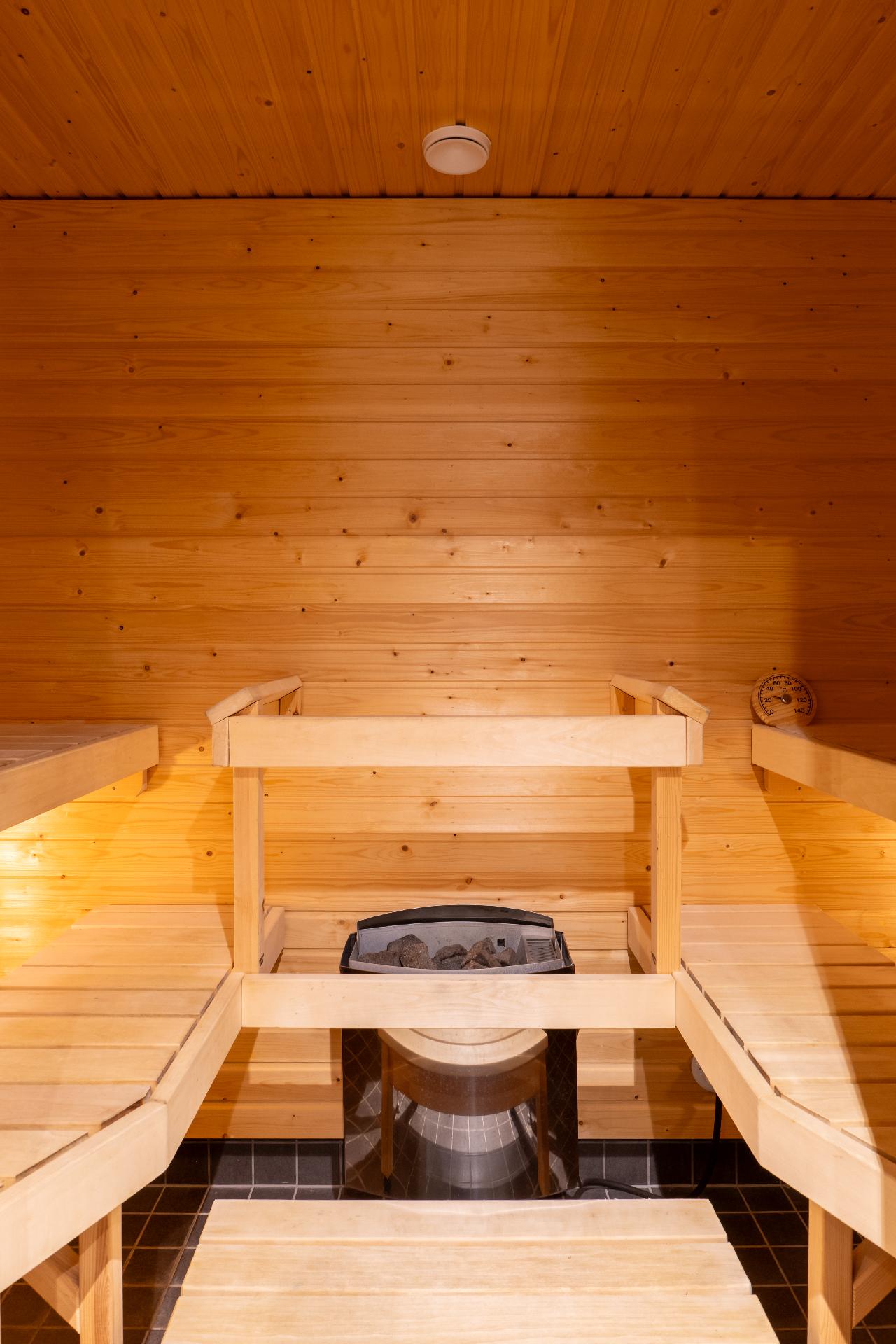 Juustenintie 2, Malminkartano, Helsinki