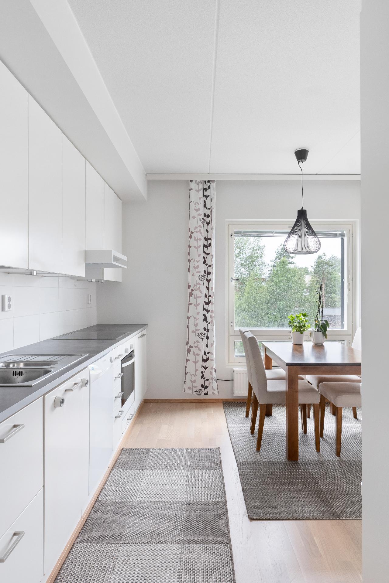 Juustenintie 2, Malminkartano, Helsinki