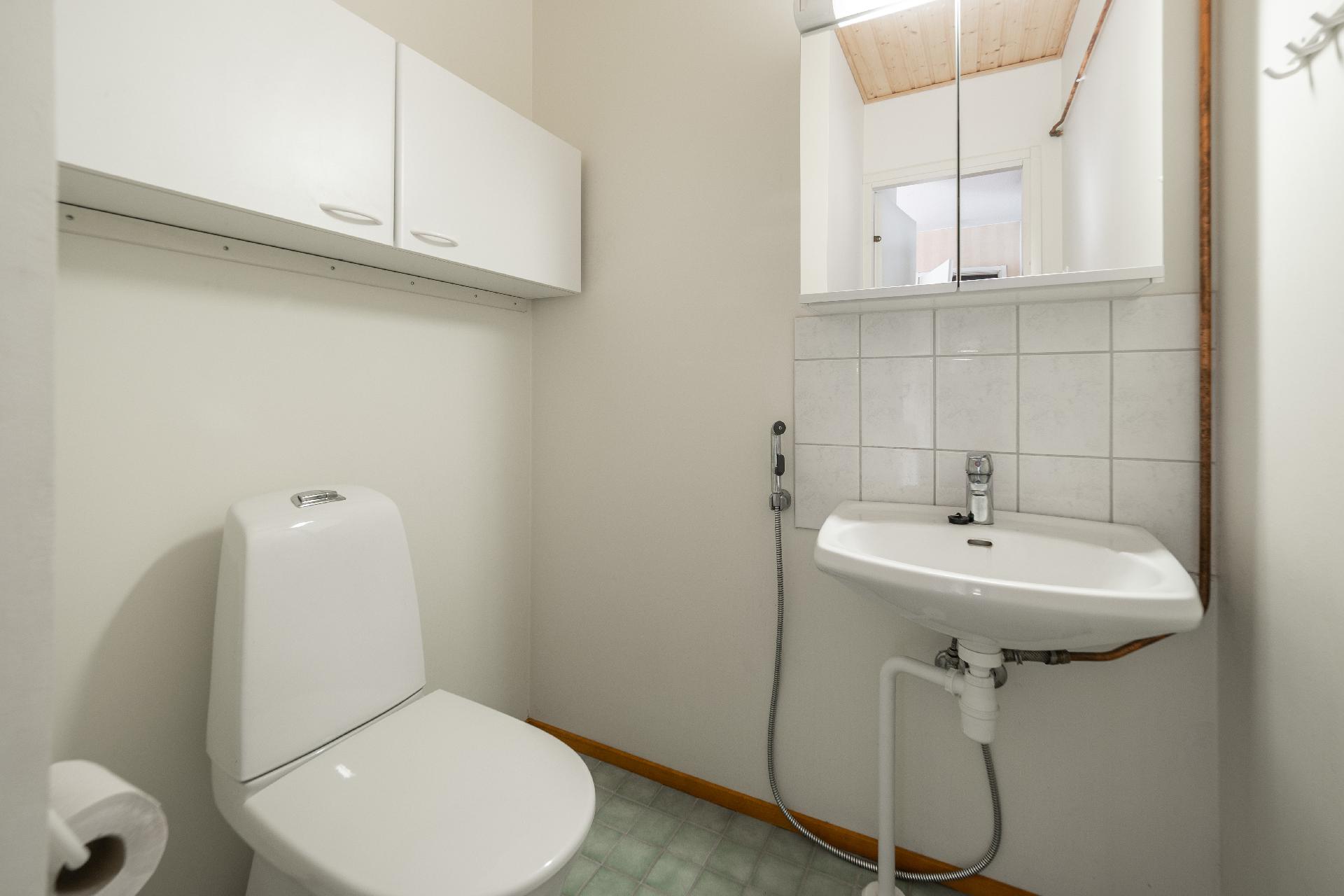 Raparperikuja 2, Oulunsalo, Oulu