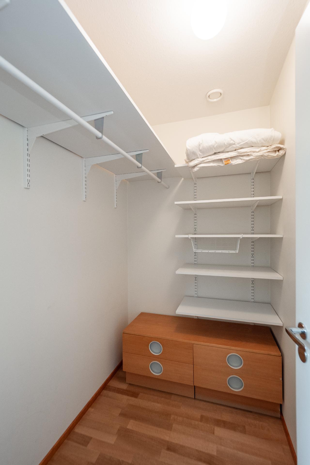 Raparperikuja 2, Oulunsalo, Oulu