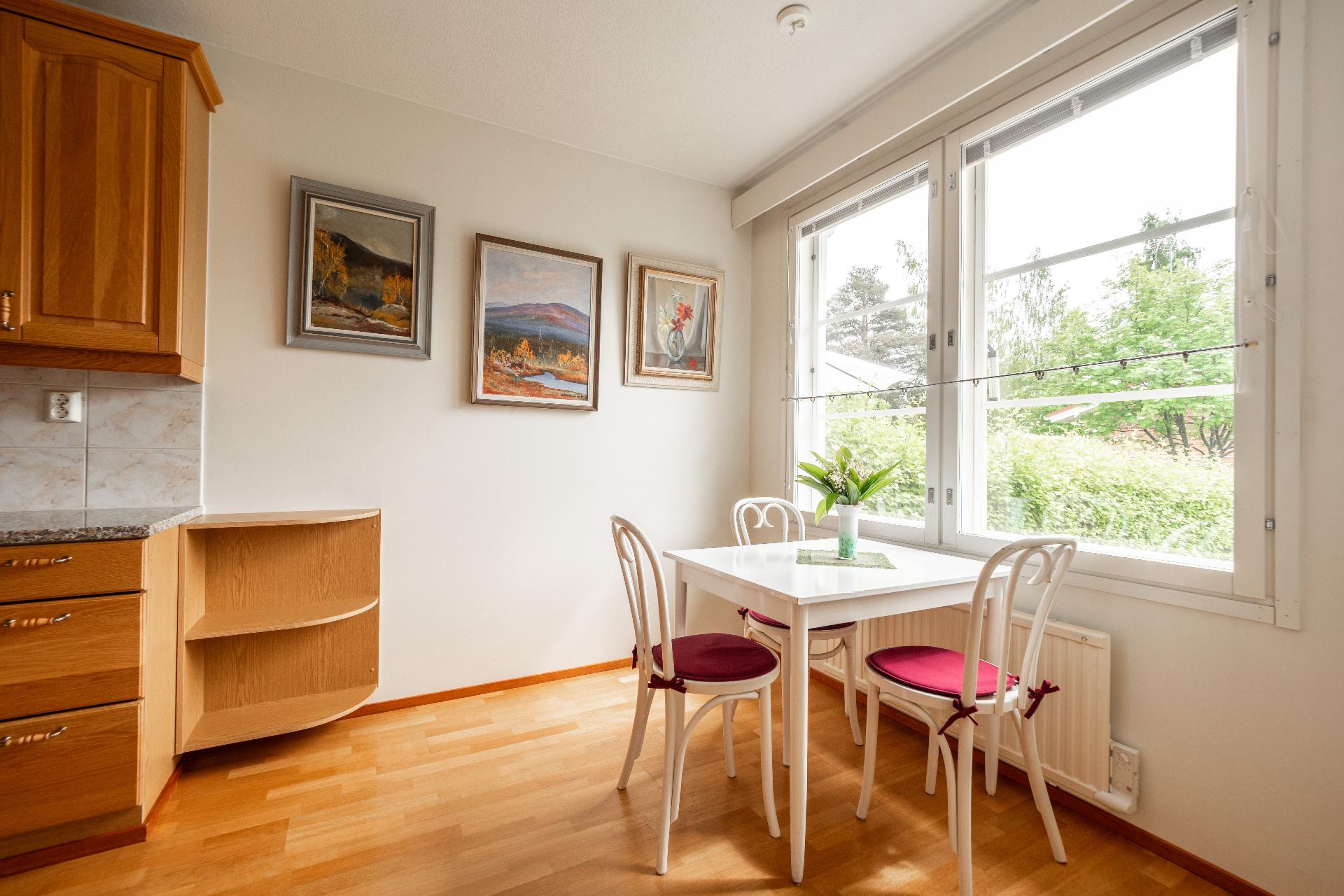 Raparperikuja 2, Oulunsalo, Oulu